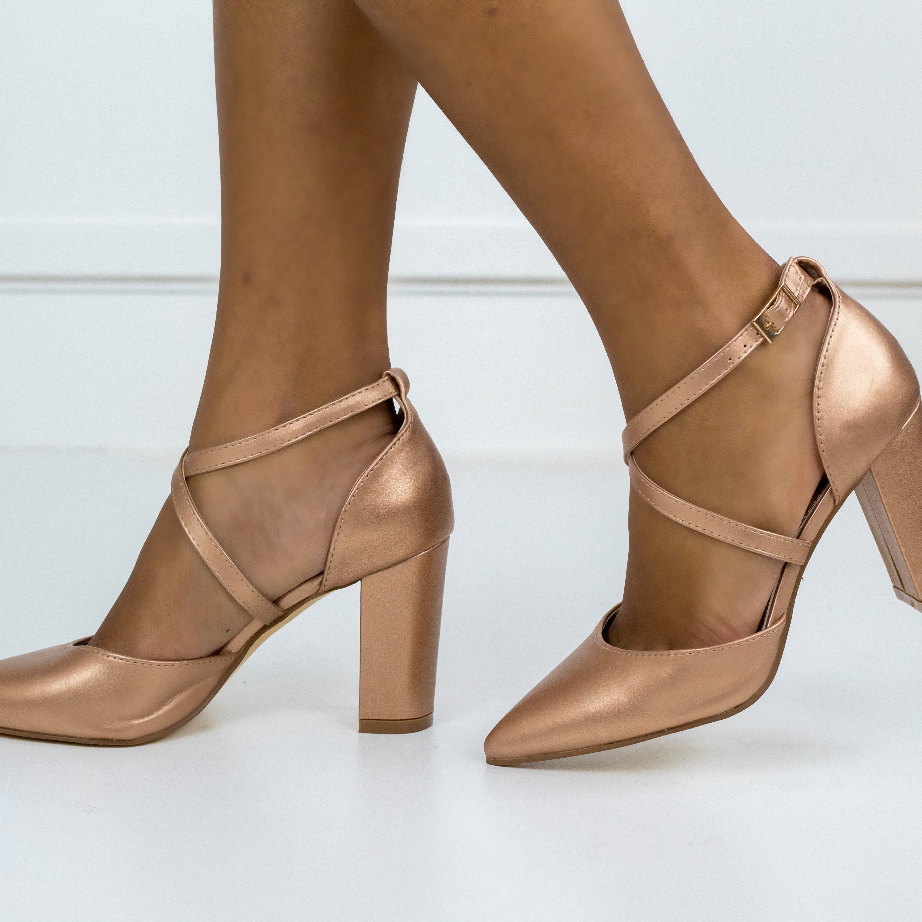 Femi open waist cross-belts court on 8.5cm heel