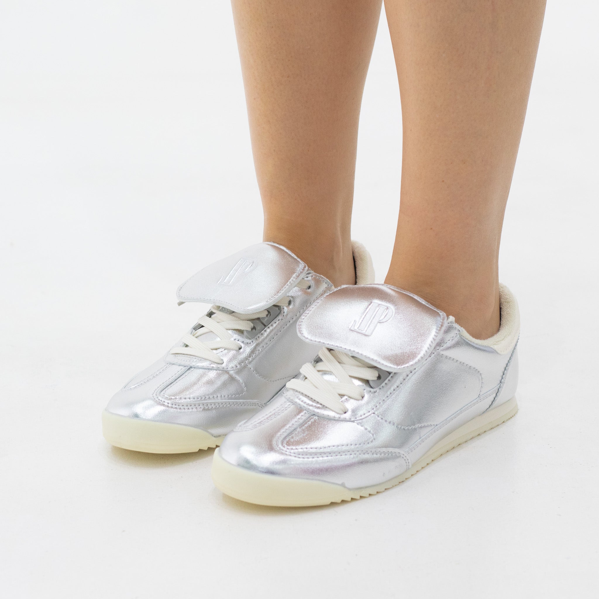 Kajsa metallic panels embroidered lace-up sneaker