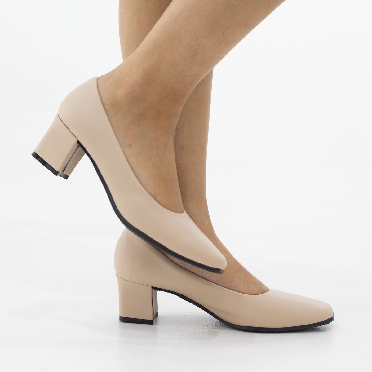 Local basic comfort 5.5cm heel court shoe ideal for school & work