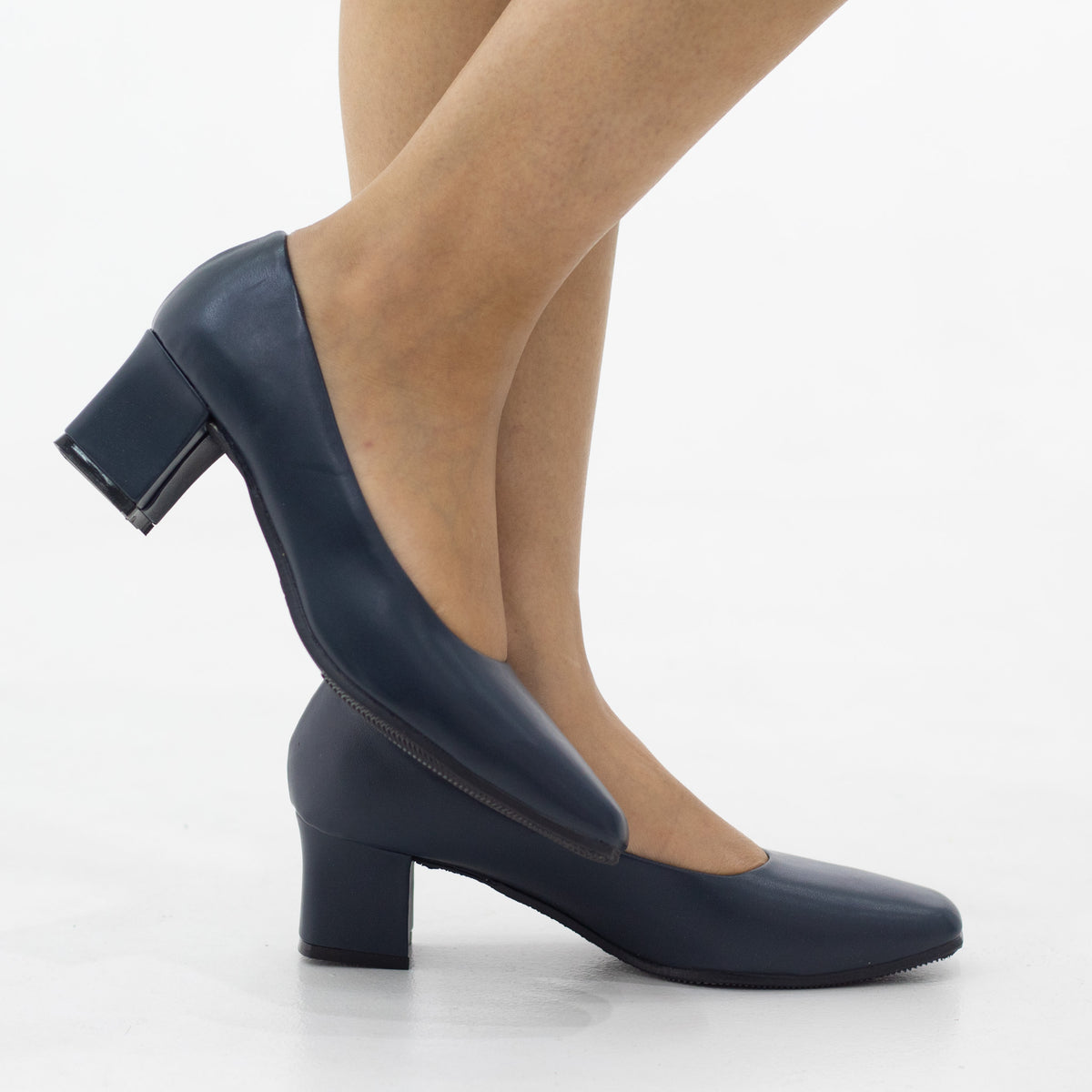 Local basic comfort 5.5cm heel court shoe ideal for school & work