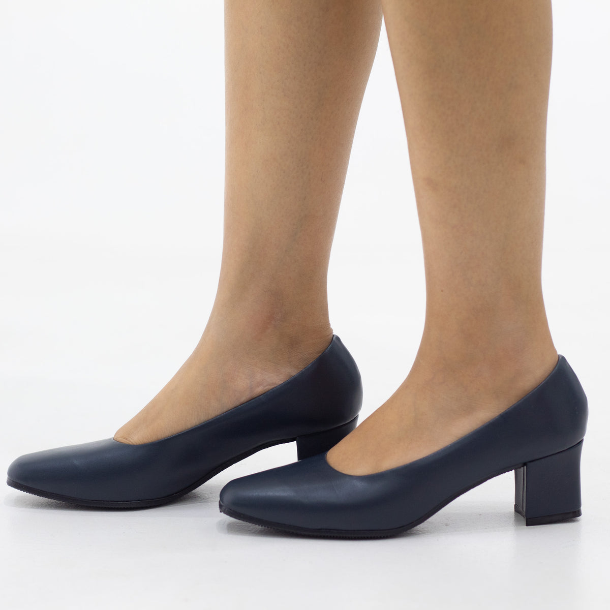 Local basic comfort 5.5cm heel court shoe ideal for school & work
