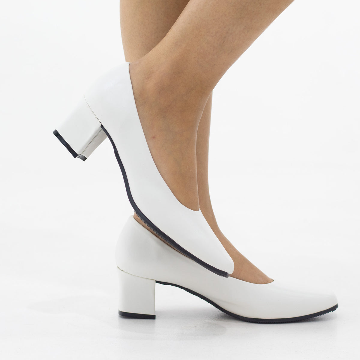 Local basic comfort 5.5cm heel court shoe ideal for school & work