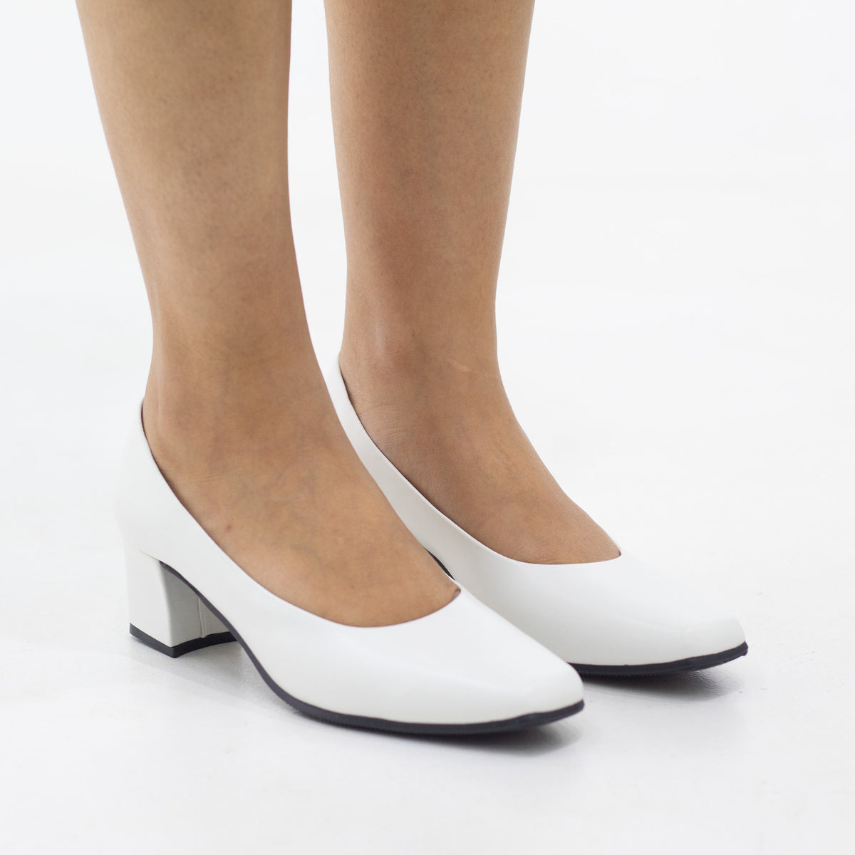 Local basic comfort 5.5cm heel court shoe ideal for school & work