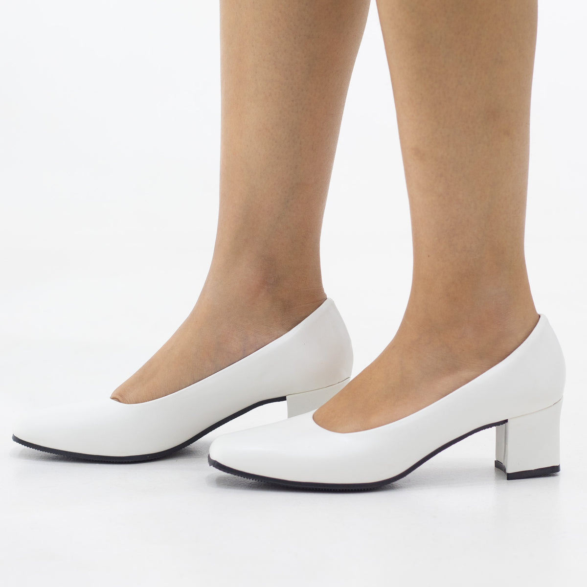 Local basic comfort 5.5cm heel court shoe ideal for school & work