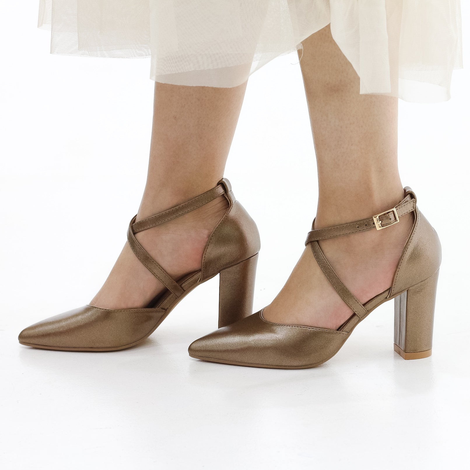 Fomo block 8.5 cm heel open waist cross over belts