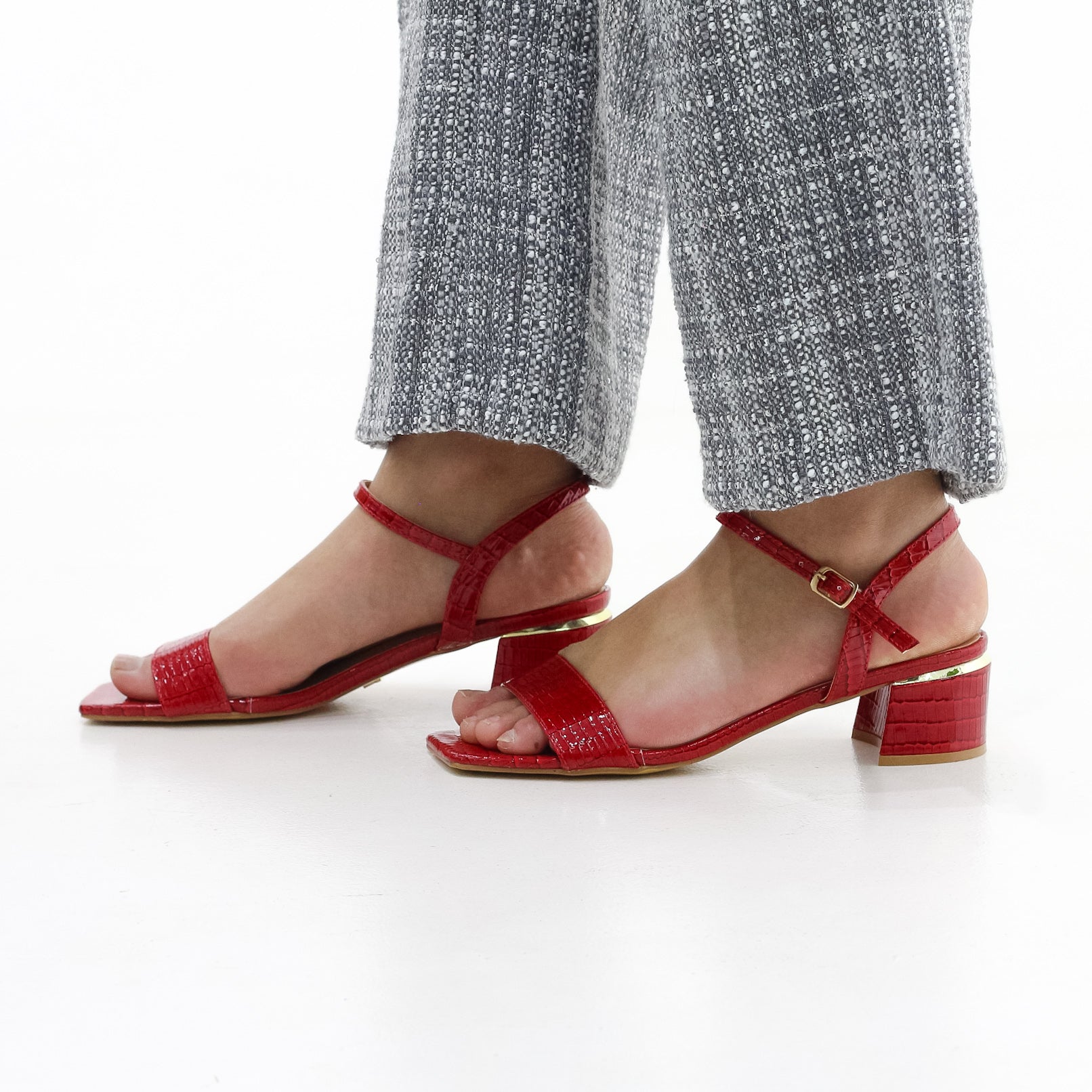 Brisa block 4.5cm heel one band sandal croco material