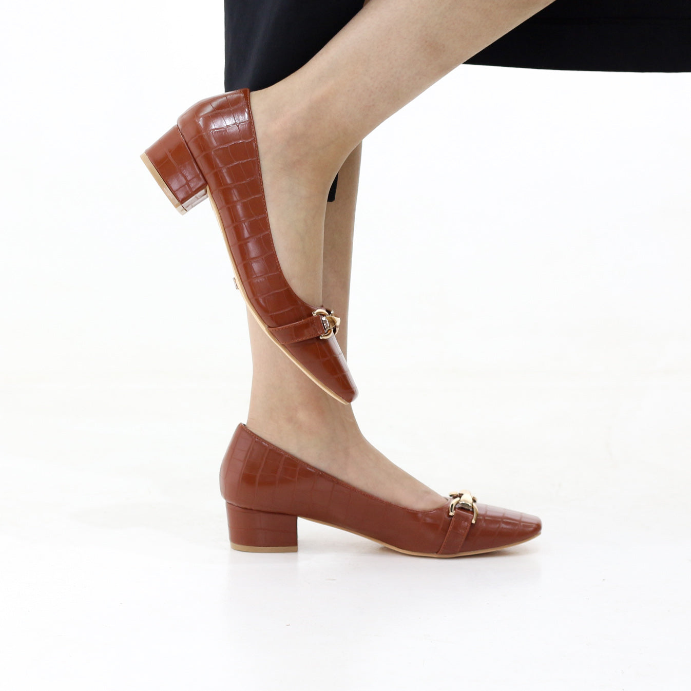 Pradina low block 4cm heel with gold trim