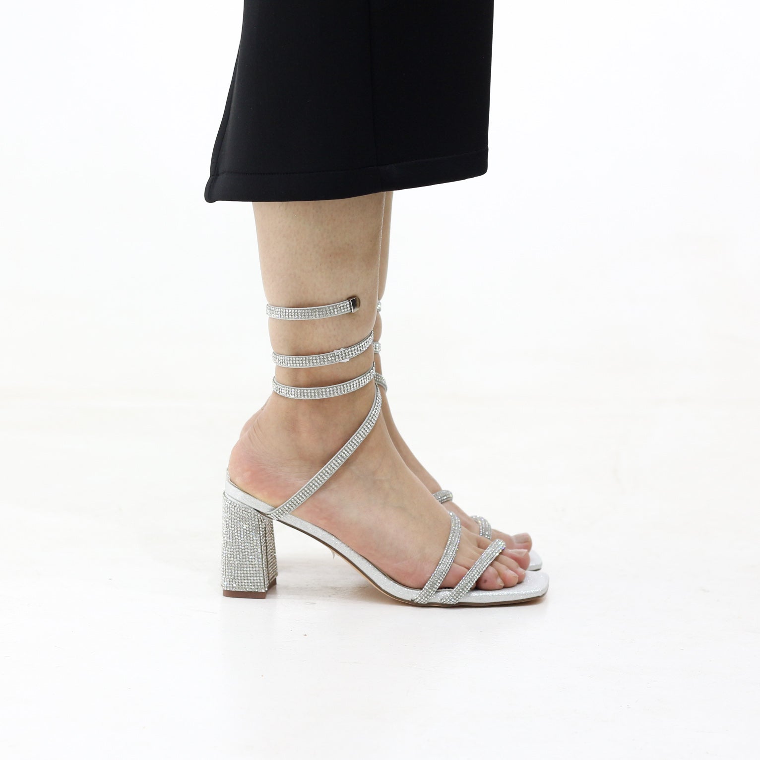 Stachio block 7.5cm heel with spiral spiral wrap-around