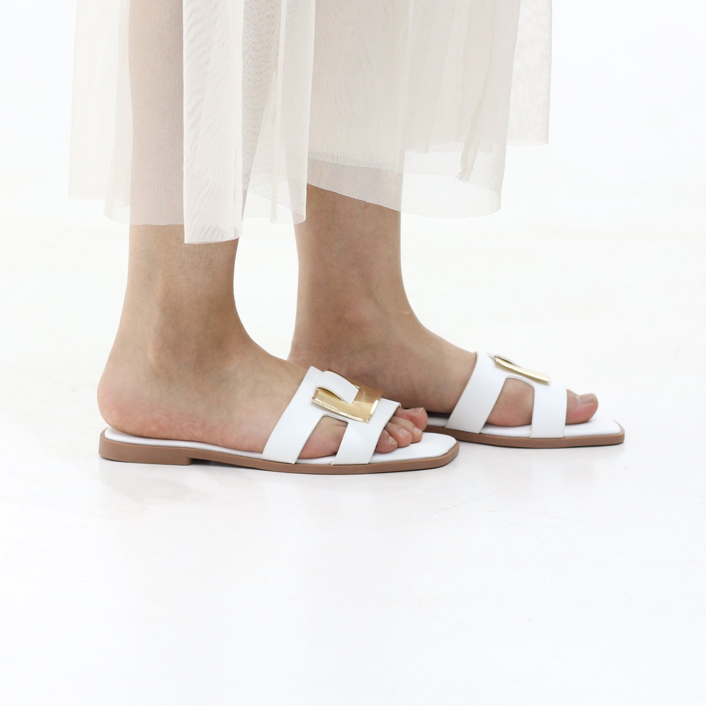 Frost slip-on flat sandal