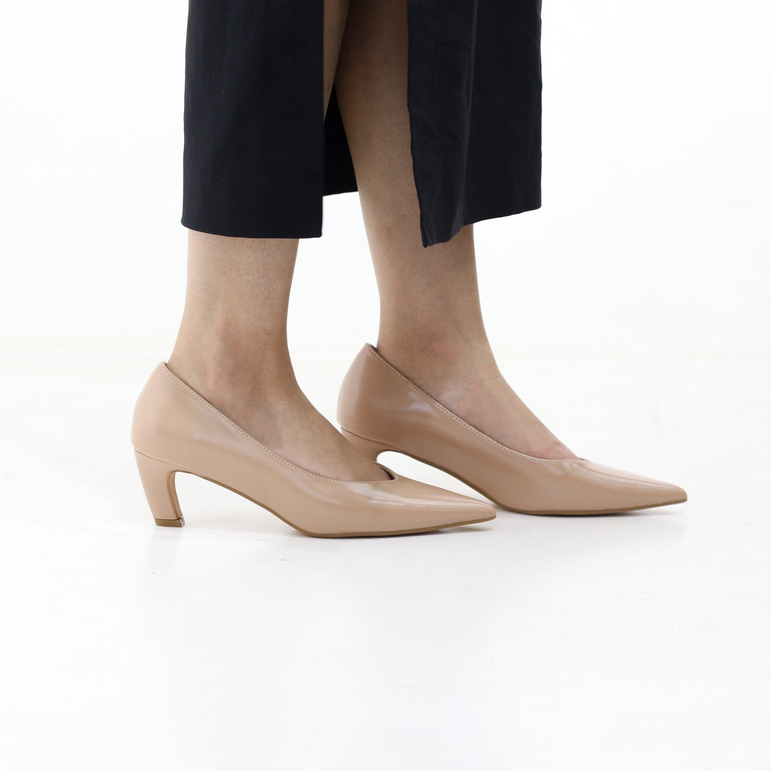 Azainia pointed toe low kitten 6cm heel with