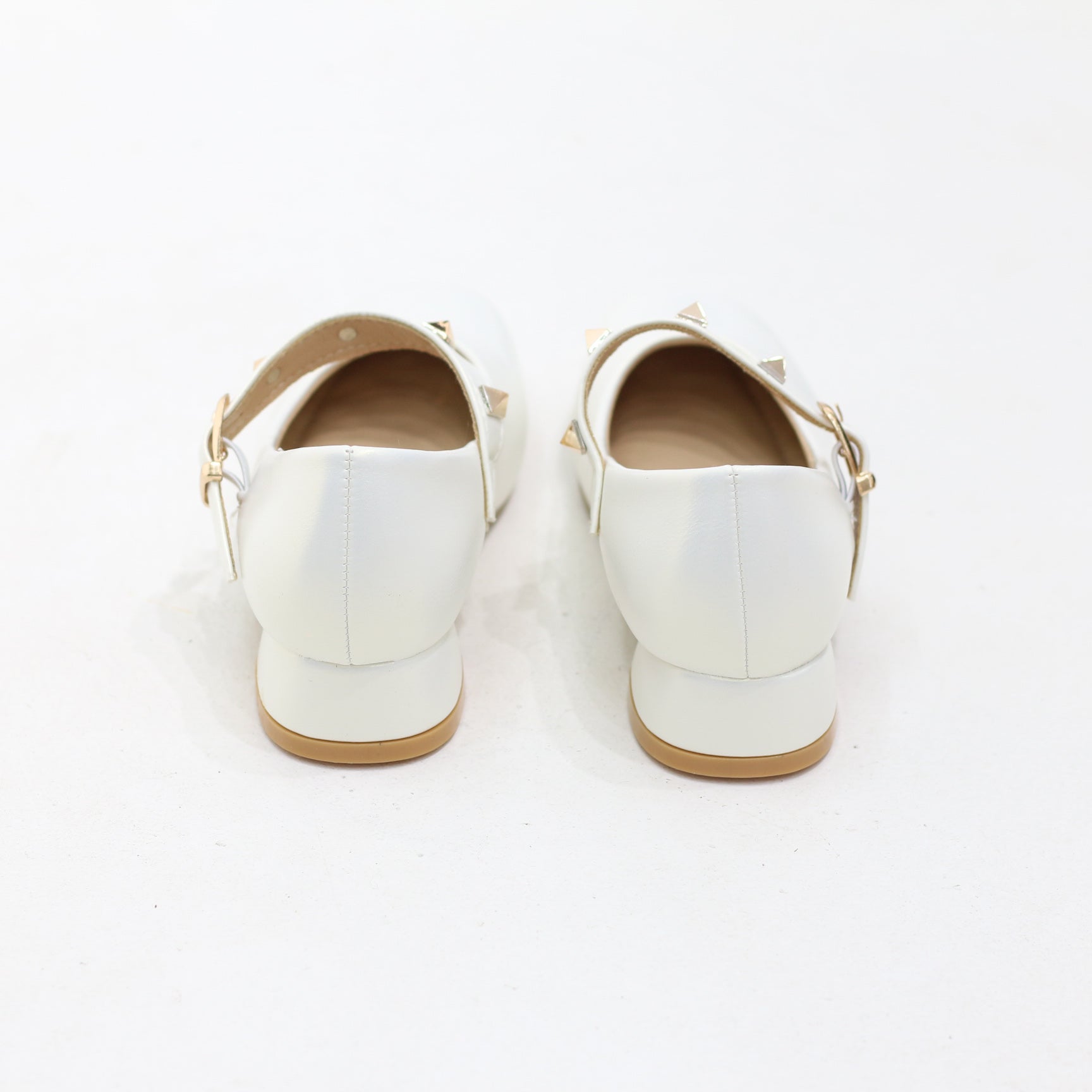 Flute glossy studded girls pumps with princess charm