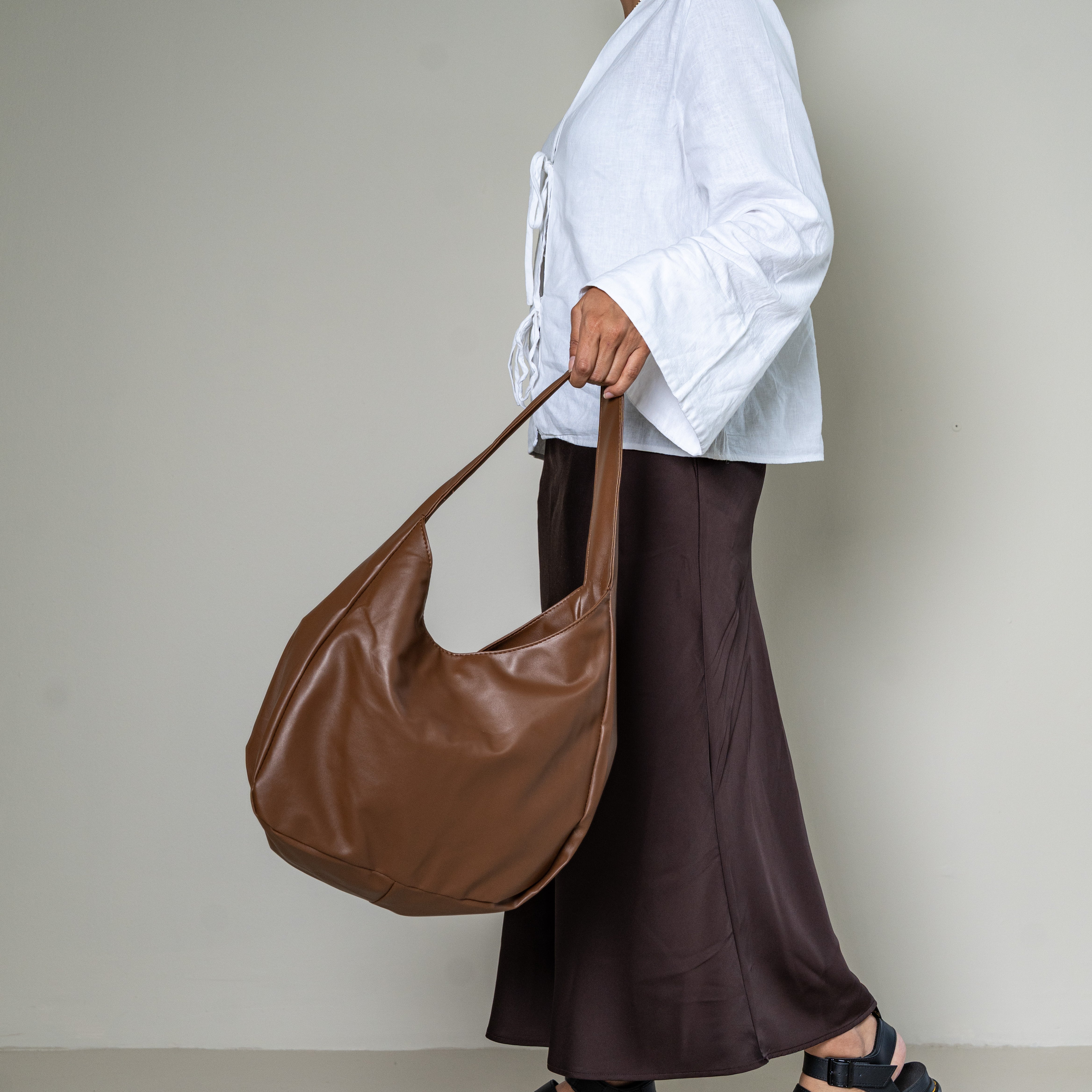 Pyrite soft shoulder tote bag