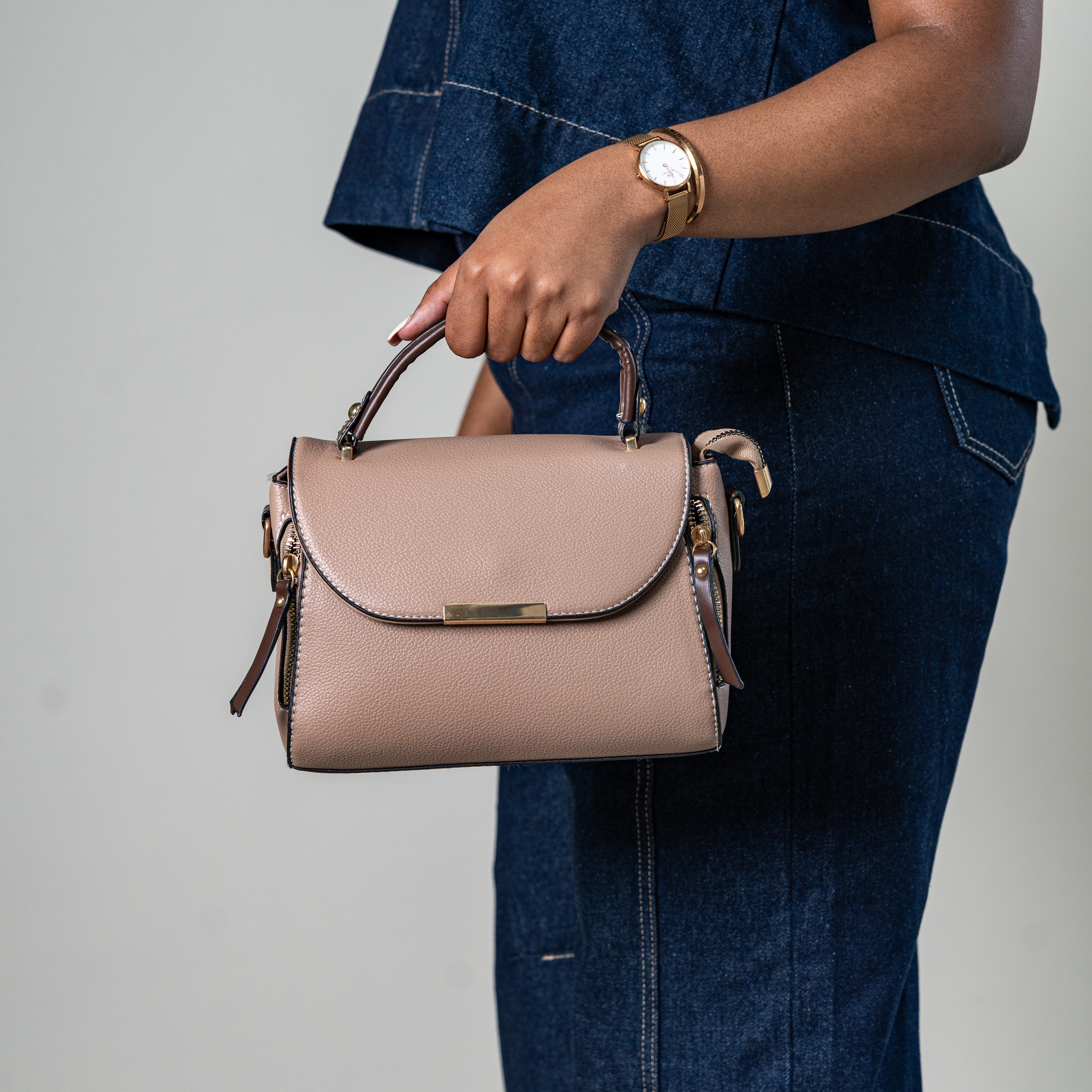 Tektite classic top handle handbag with sleek detail