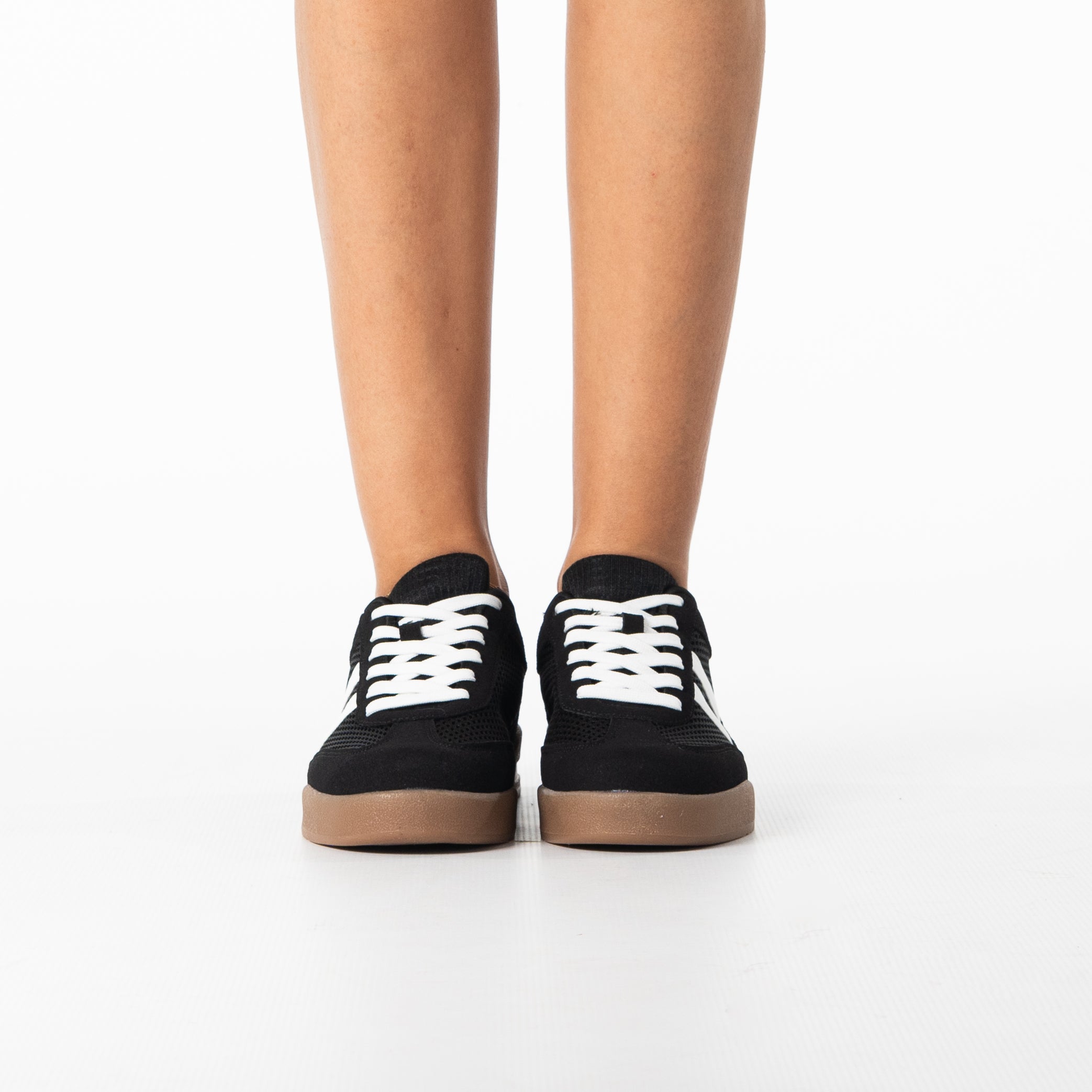 Liddy women's sporty mesh sneaker with bold stripe detail