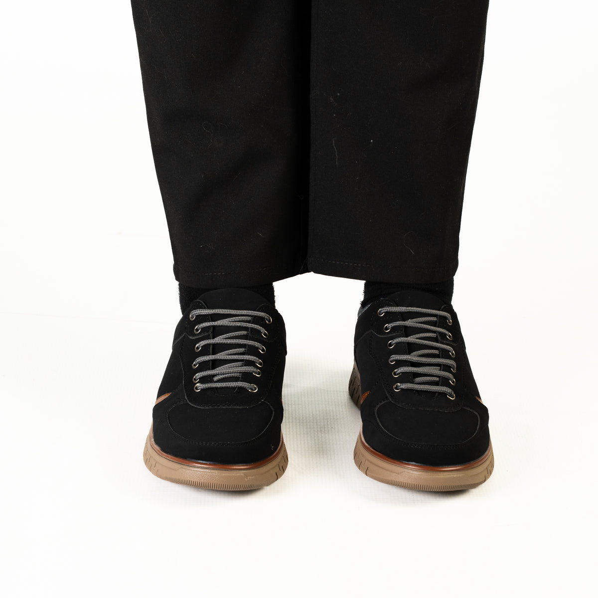 Fay men's casual lace-up sneaker with moc-toe stitching and durable sole