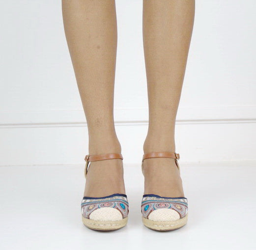 Hiroko S29-1 closed toe wedge sandals navy