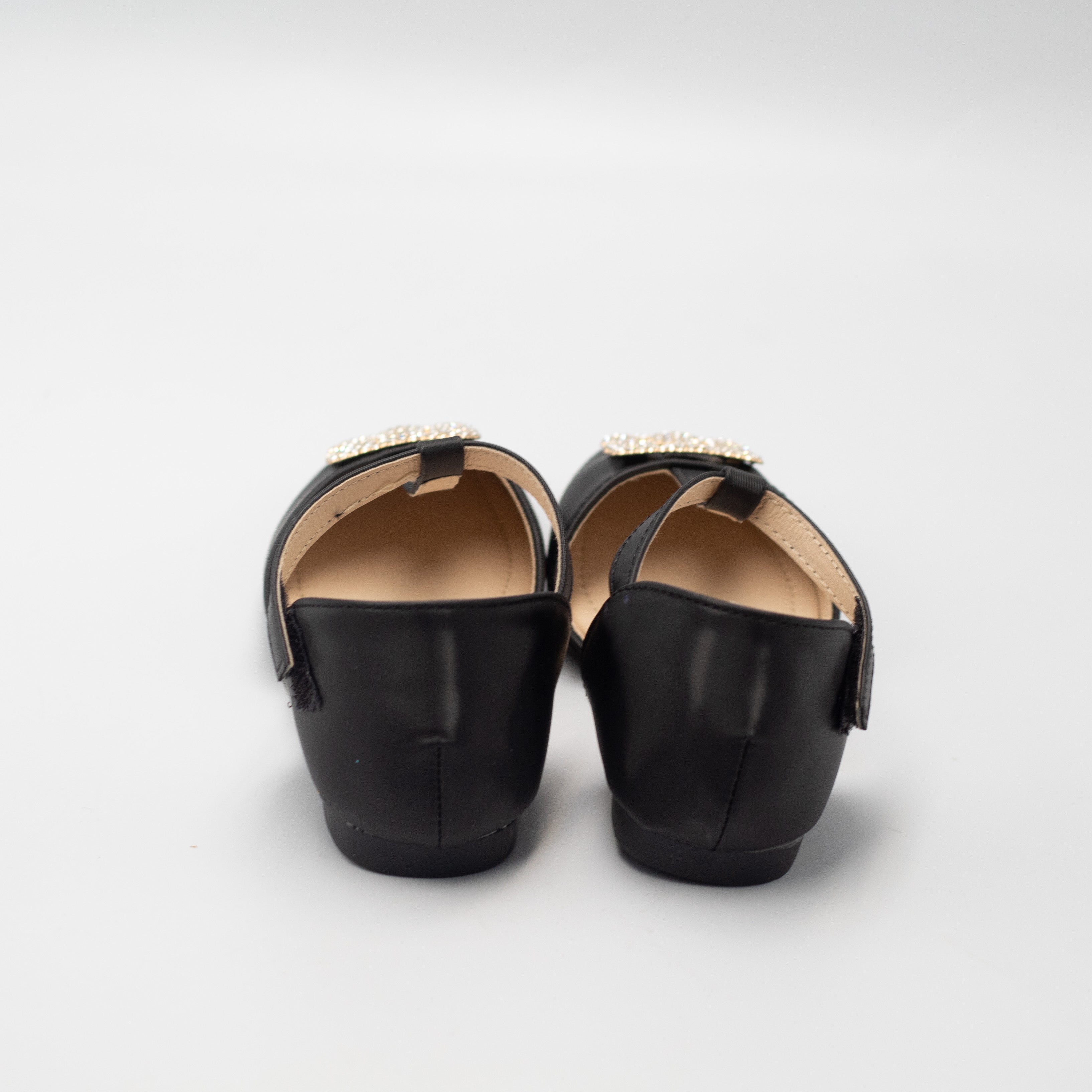 Ayla inf girls t-shaped belt pump with gold trim black