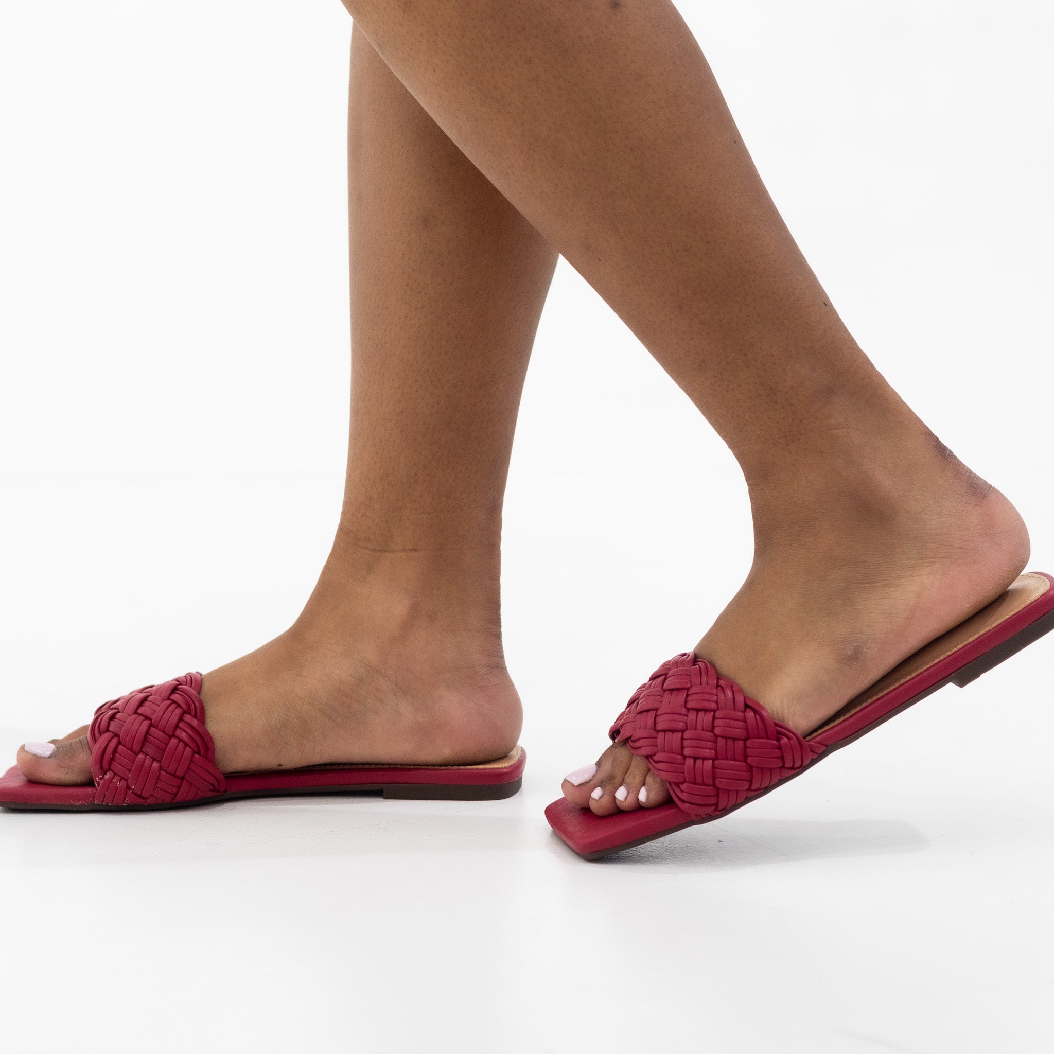 Sapphire pleated strippy slide red