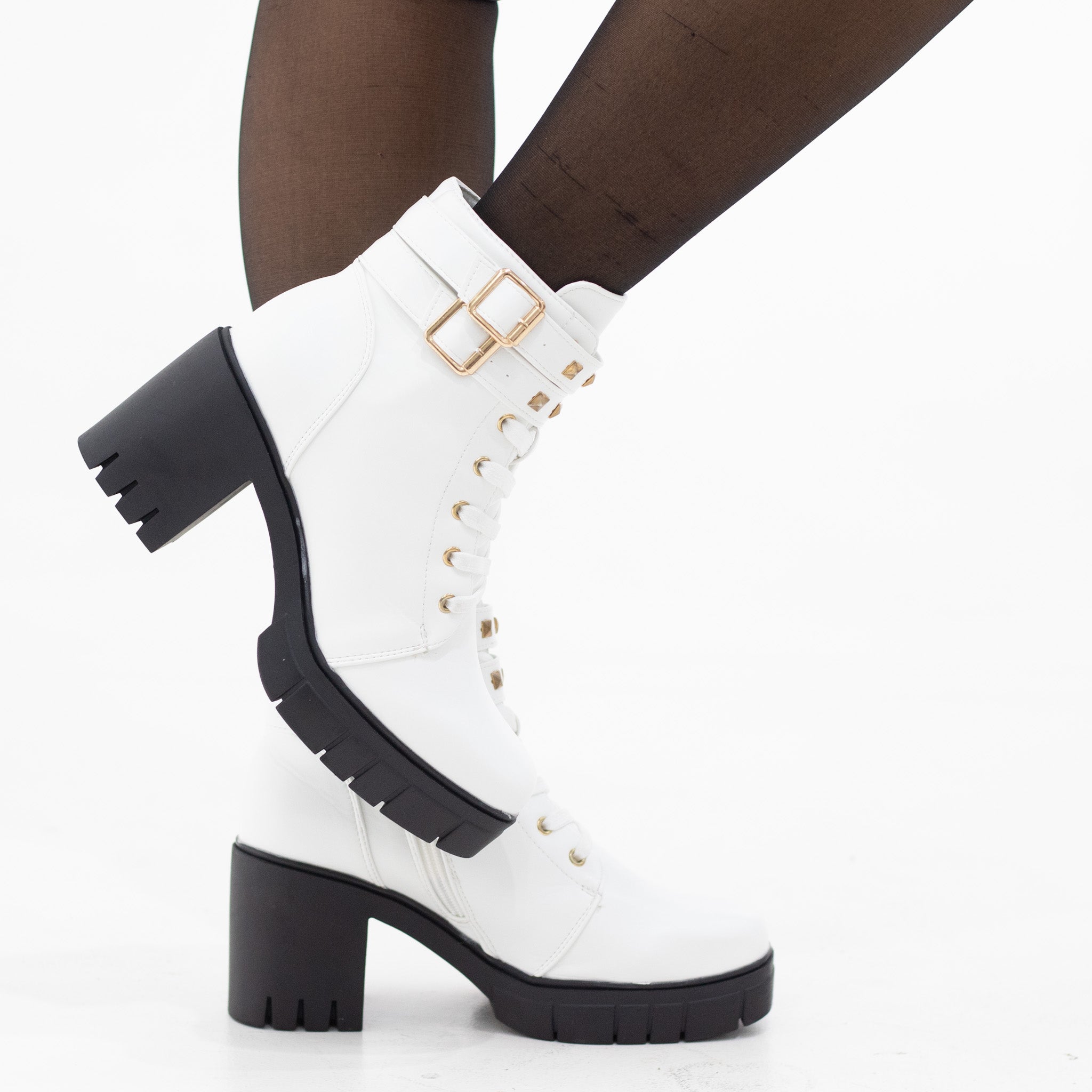 Paisley chuncky double belt detailed 8cm heel ankle boot white