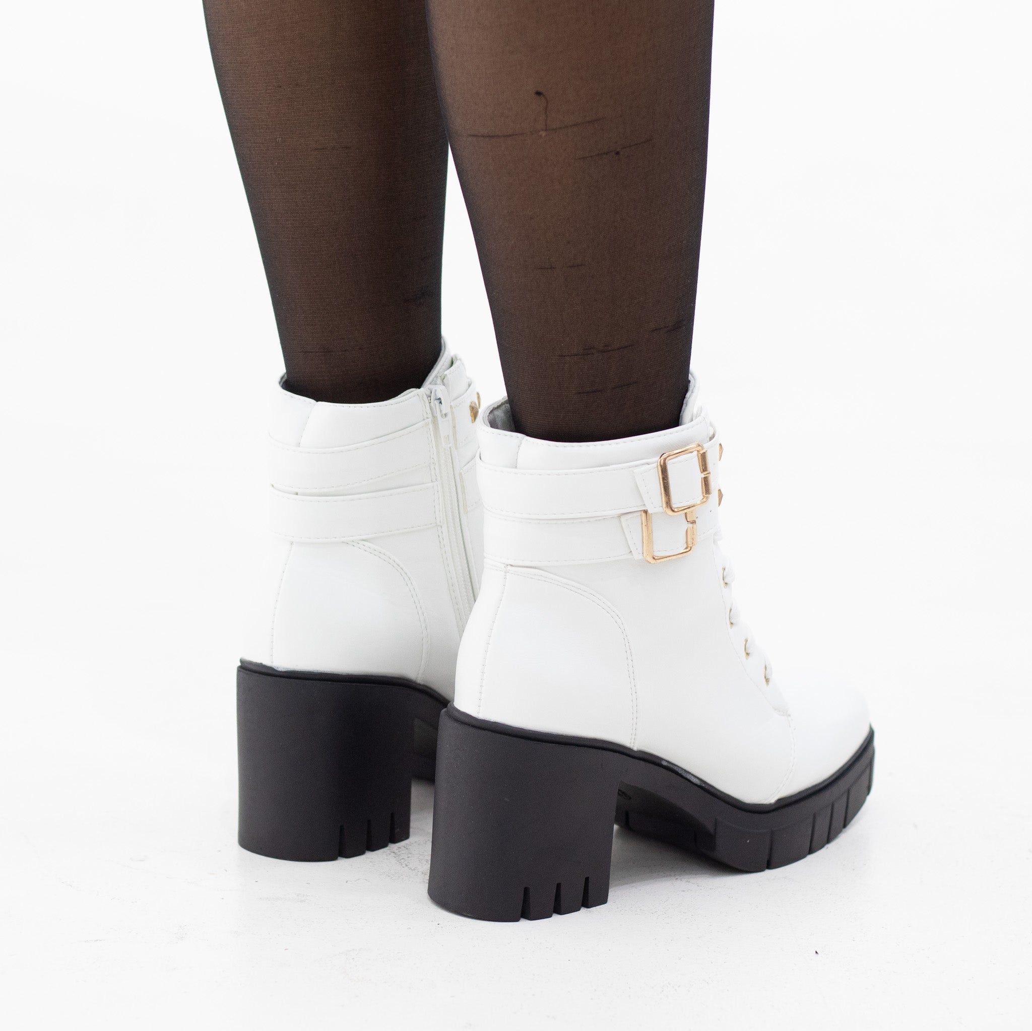 Paisley chuncky double belt detailed 8cm heel ankle boot white