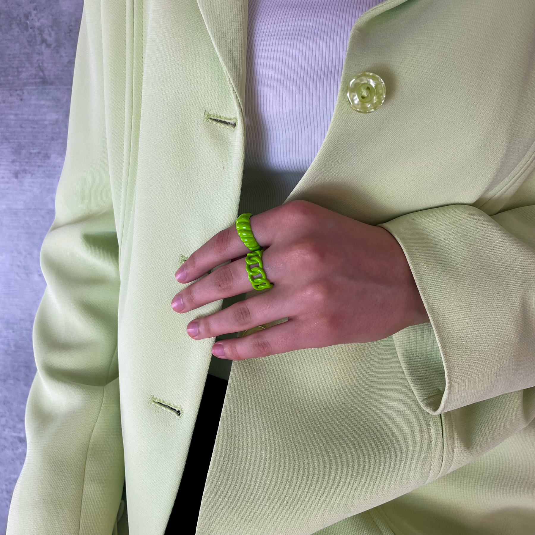 Don't get it twisted ring