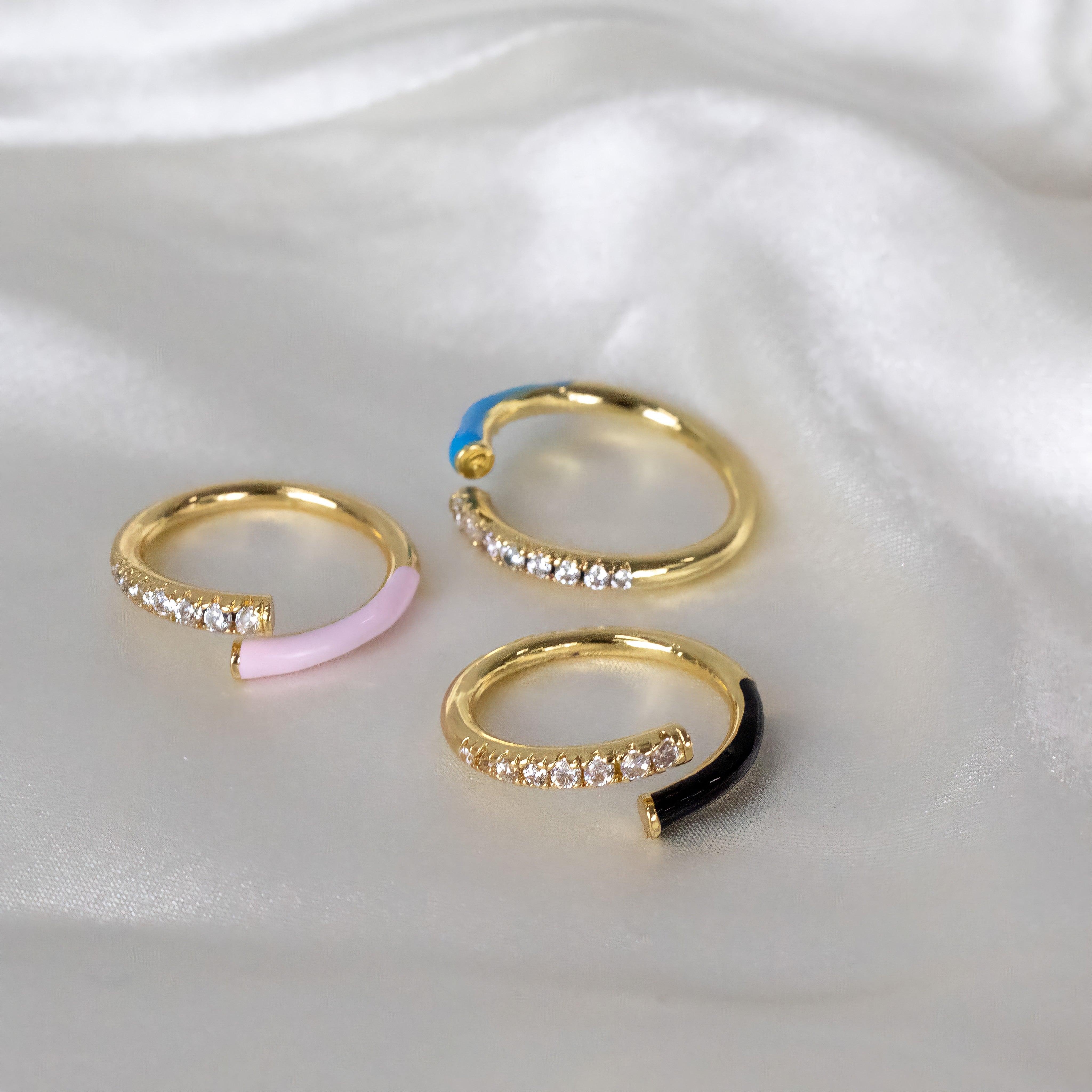 Pinkx bands earrings