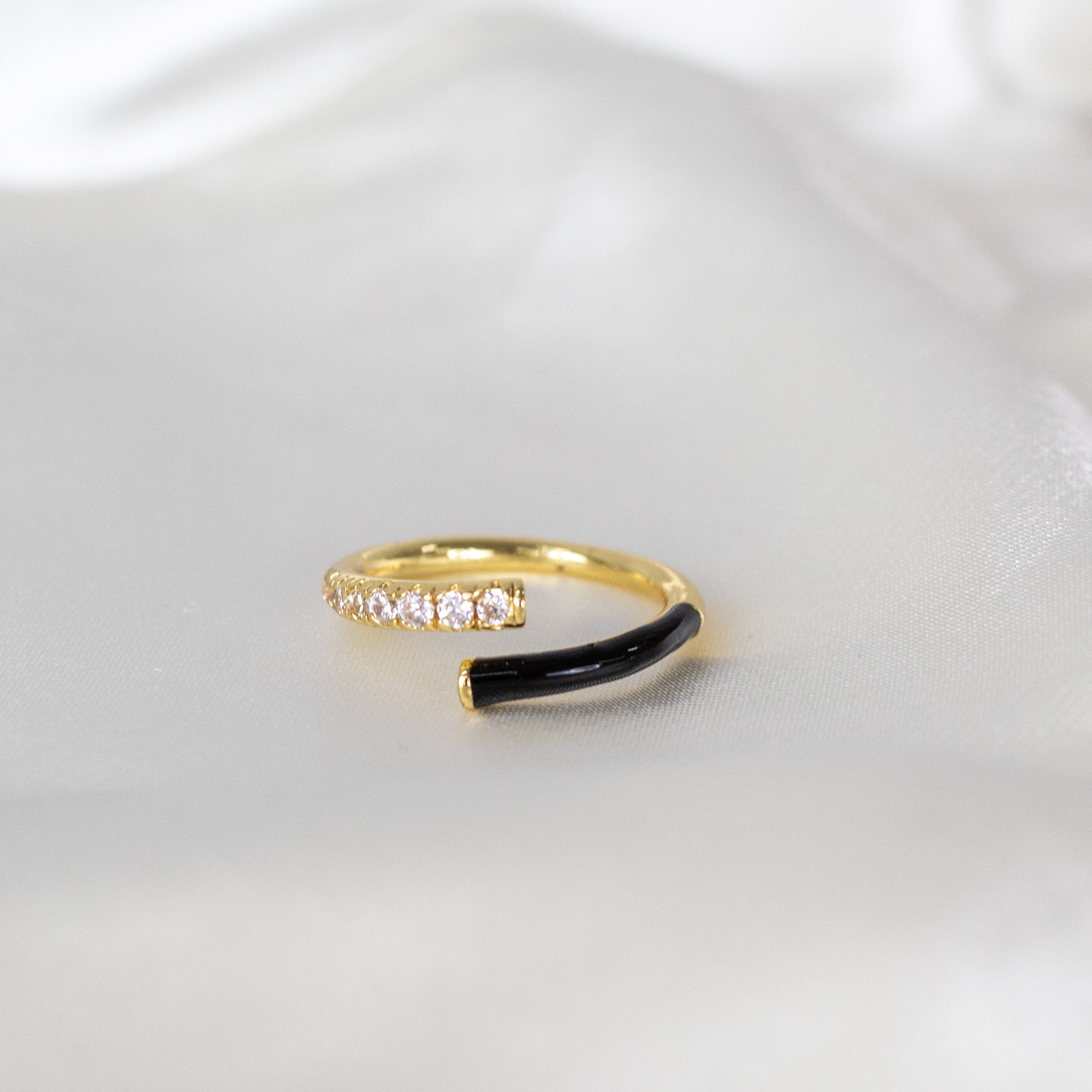 Pinkx bands earrings