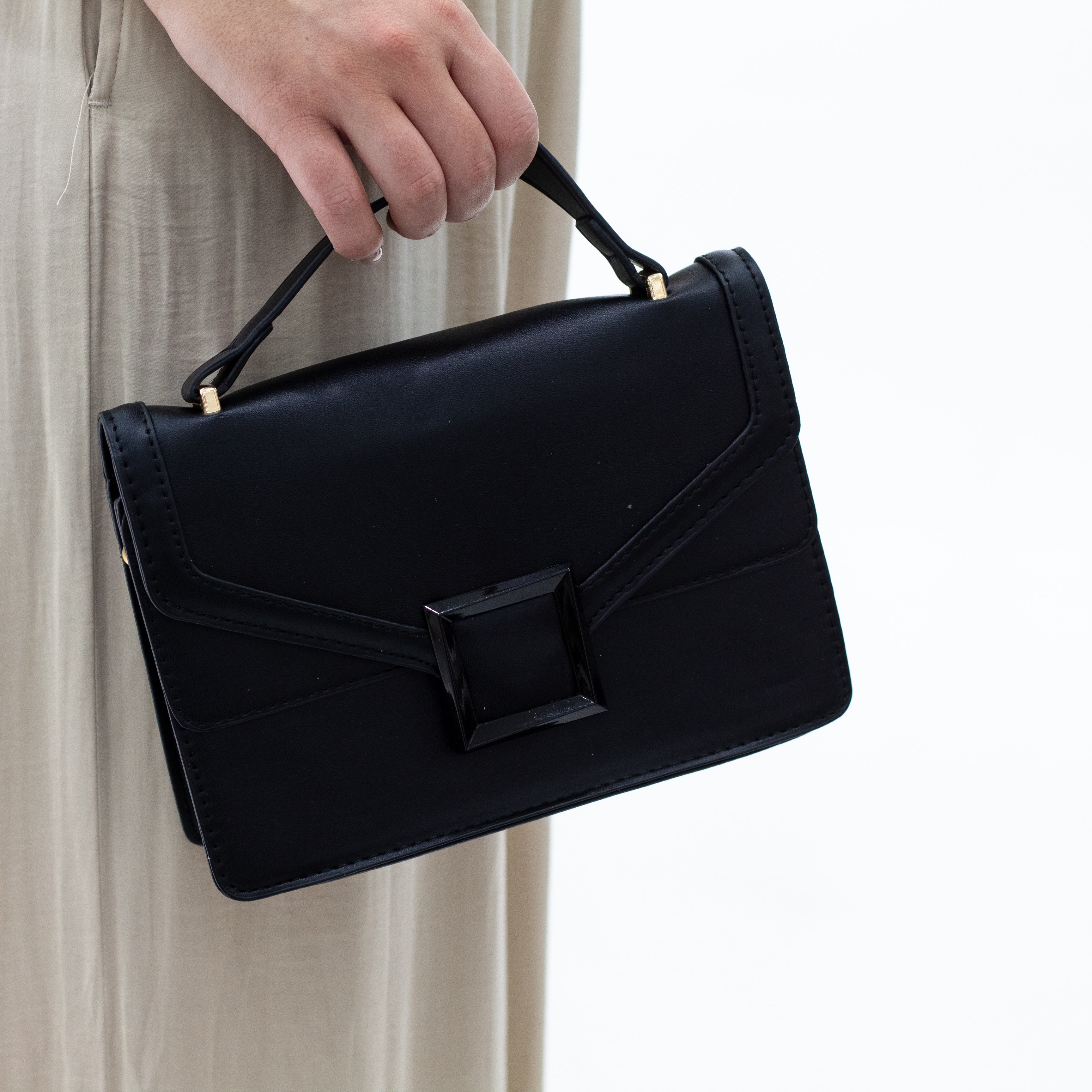 Leni sqr clasp cross-body bag