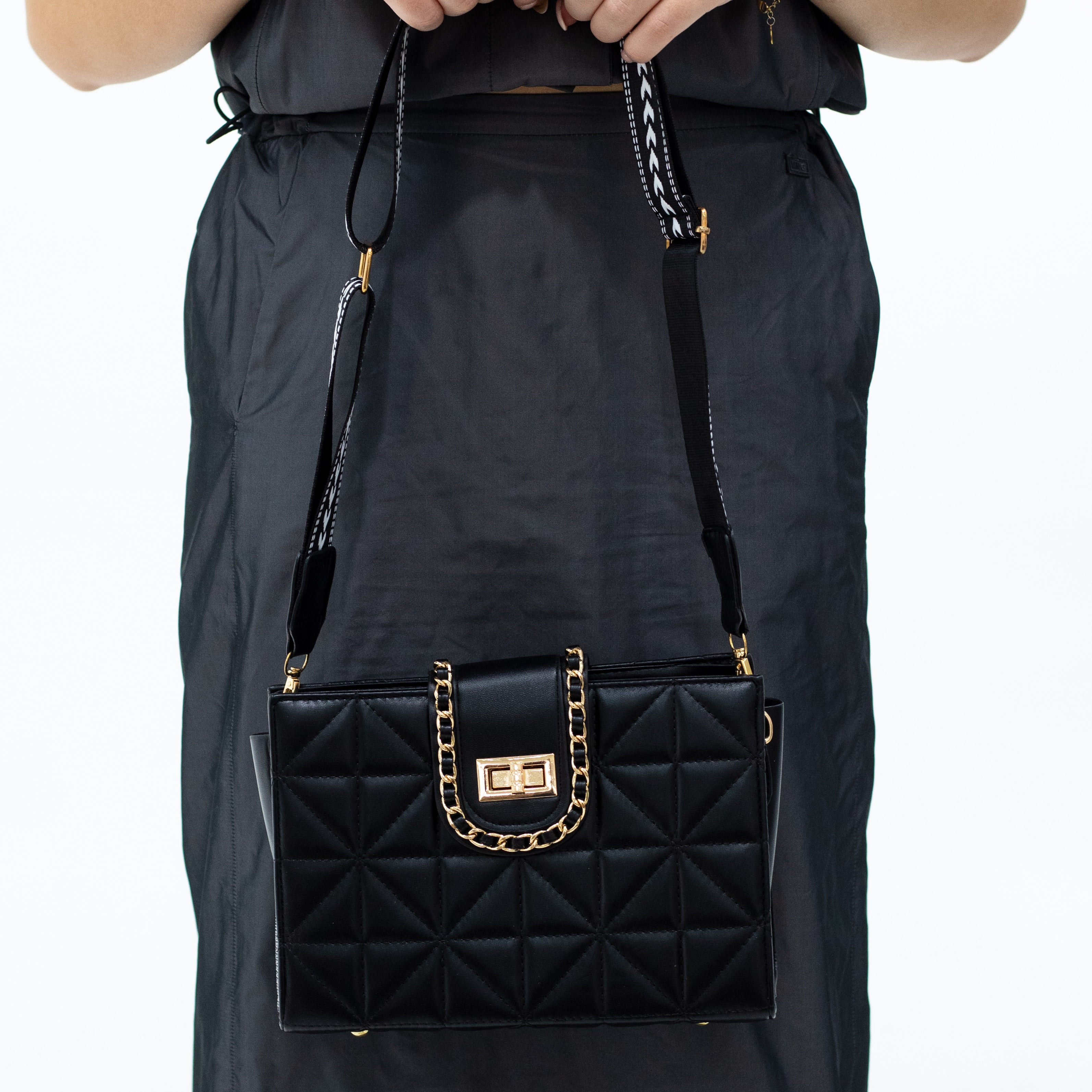 Sita quilted mini hand bag black