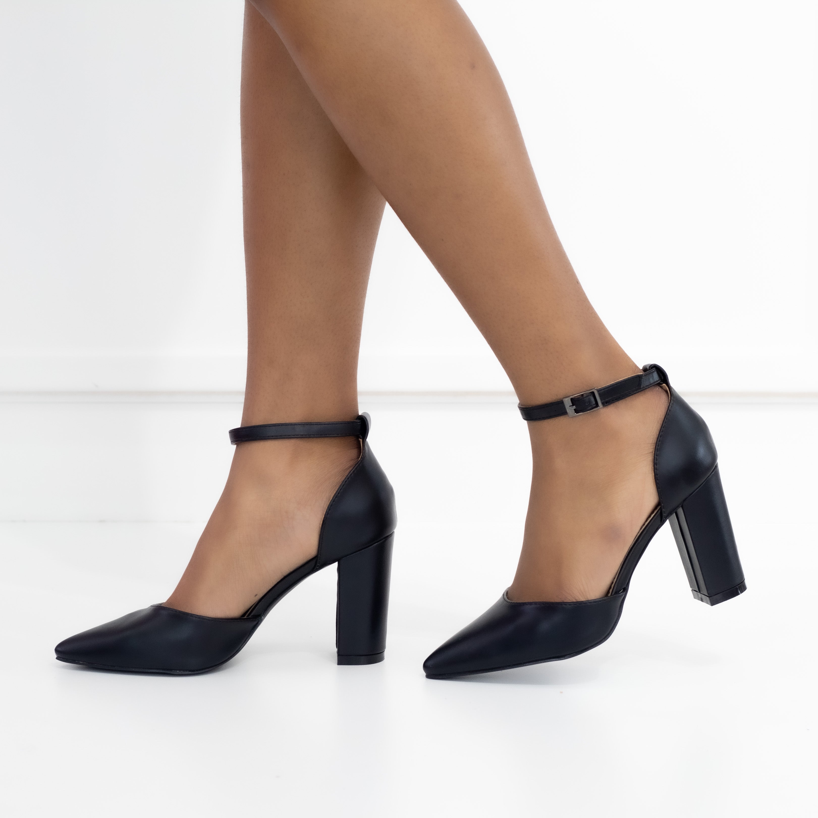 Missy open waist pointy on block 8.5cm heel PU black