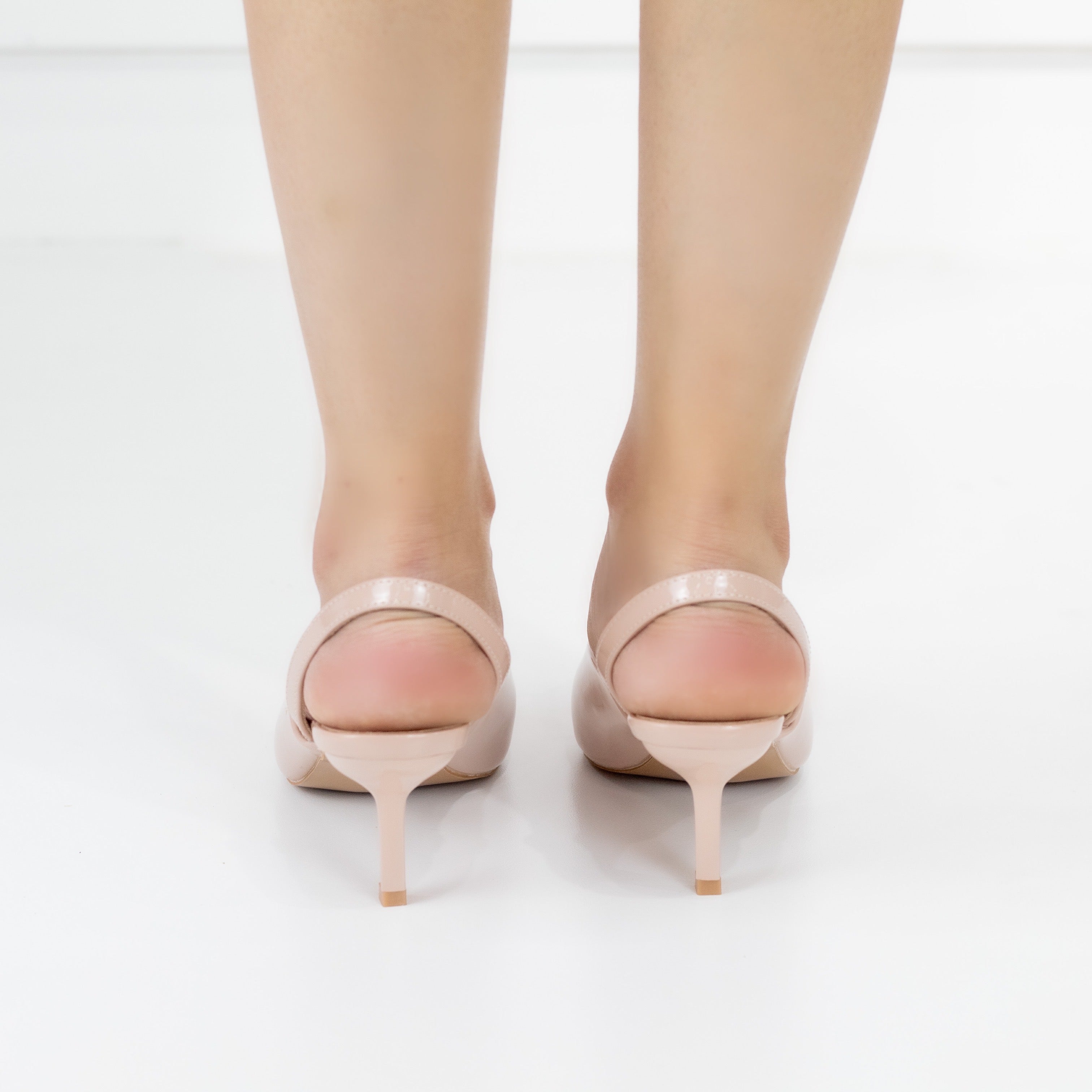 Habiki pat sling back with chain trim on 4cm heel nude