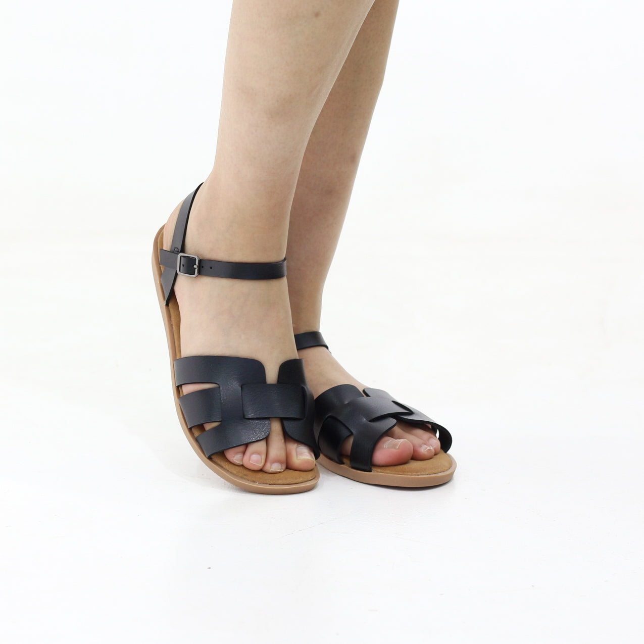Thona PU leather sandal with ankle strap