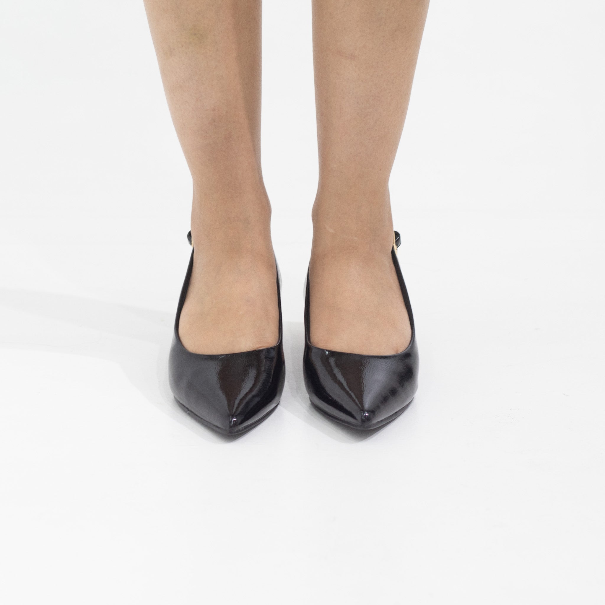 Gabrina 4cm heel pu closed toe sling court black