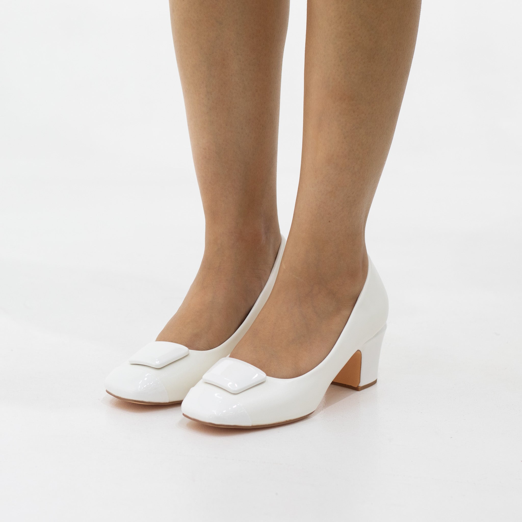 Delinah sqr trim 2-toned comfy court shoe on 5.5cm heel