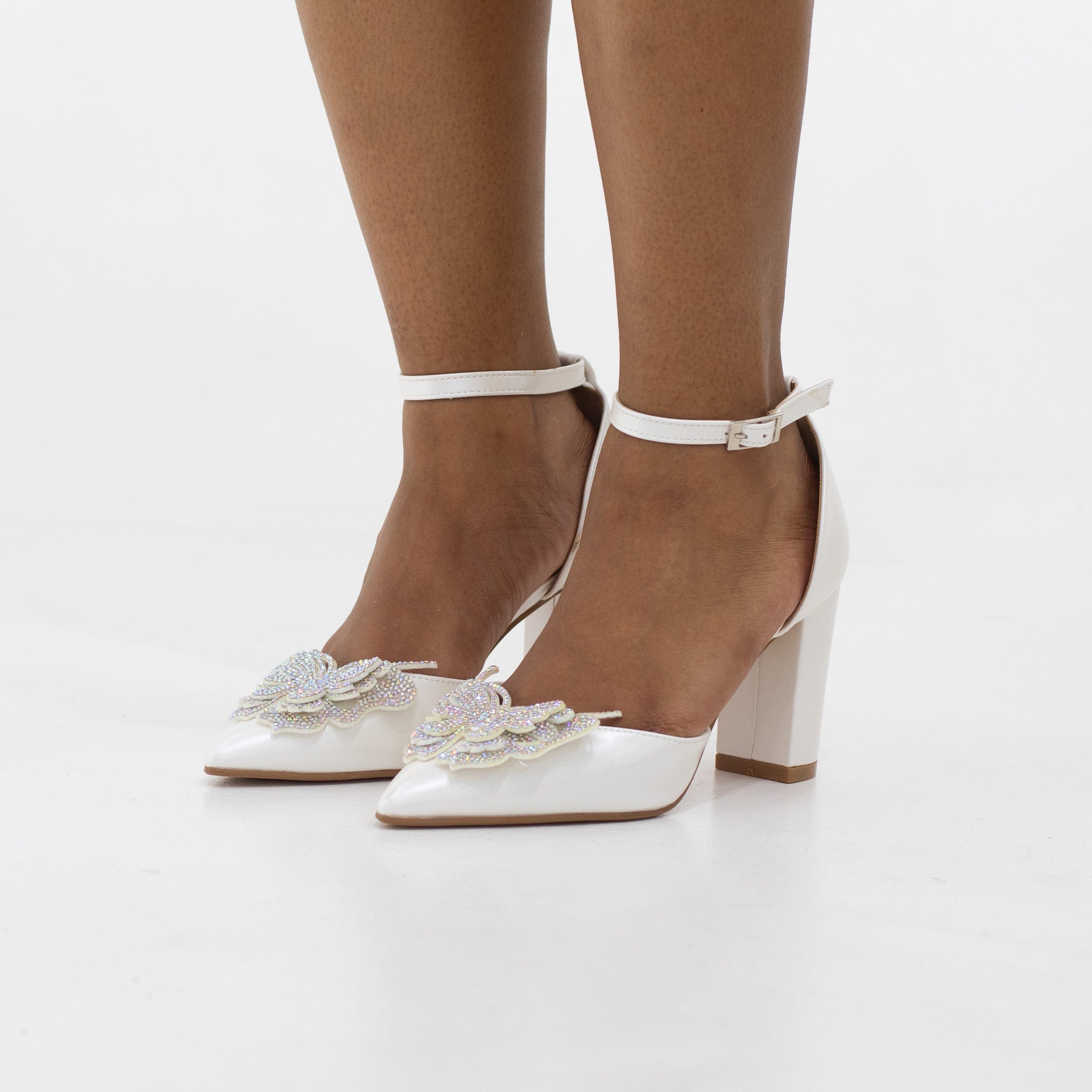 Almaz open-waist 9cm heel court with butterfly trim