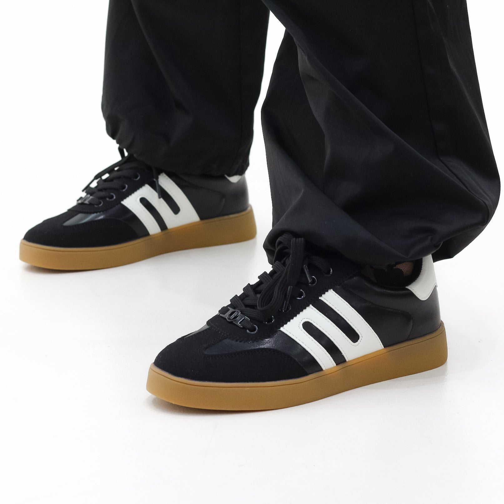 Bamba low lace-up casual sneaker