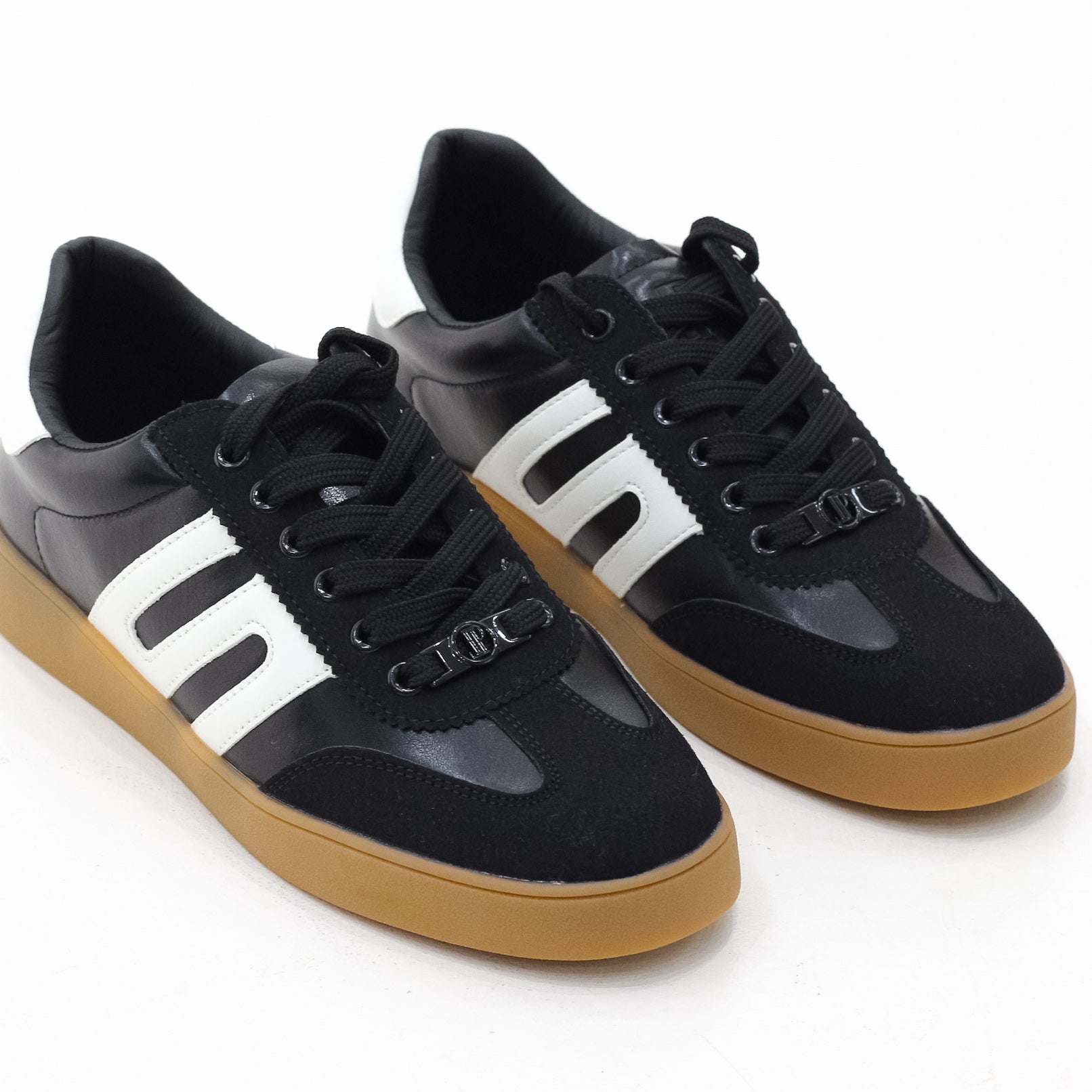 Bamba low lace-up casual sneaker