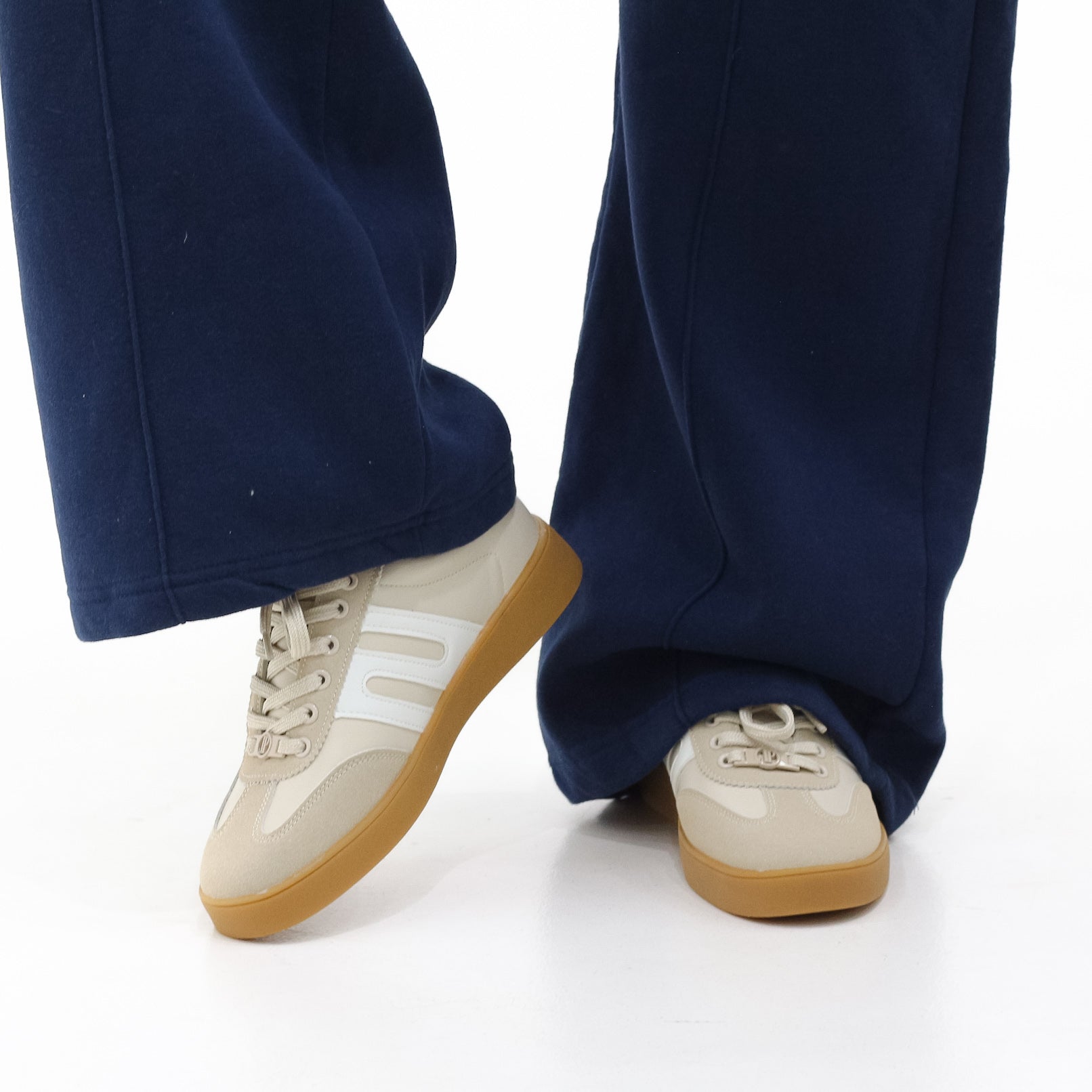 Bamba low lace-up casual sneaker