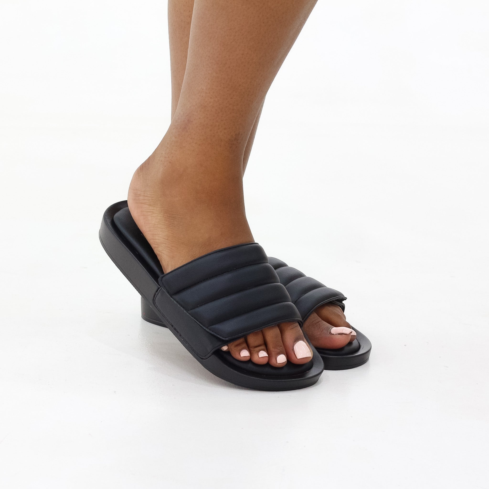 Beach one band bubble valcro slide