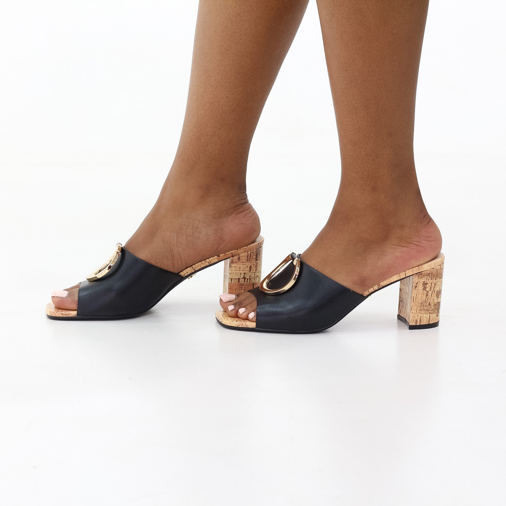 Salt block 6.5 cm heel slide with circle trim