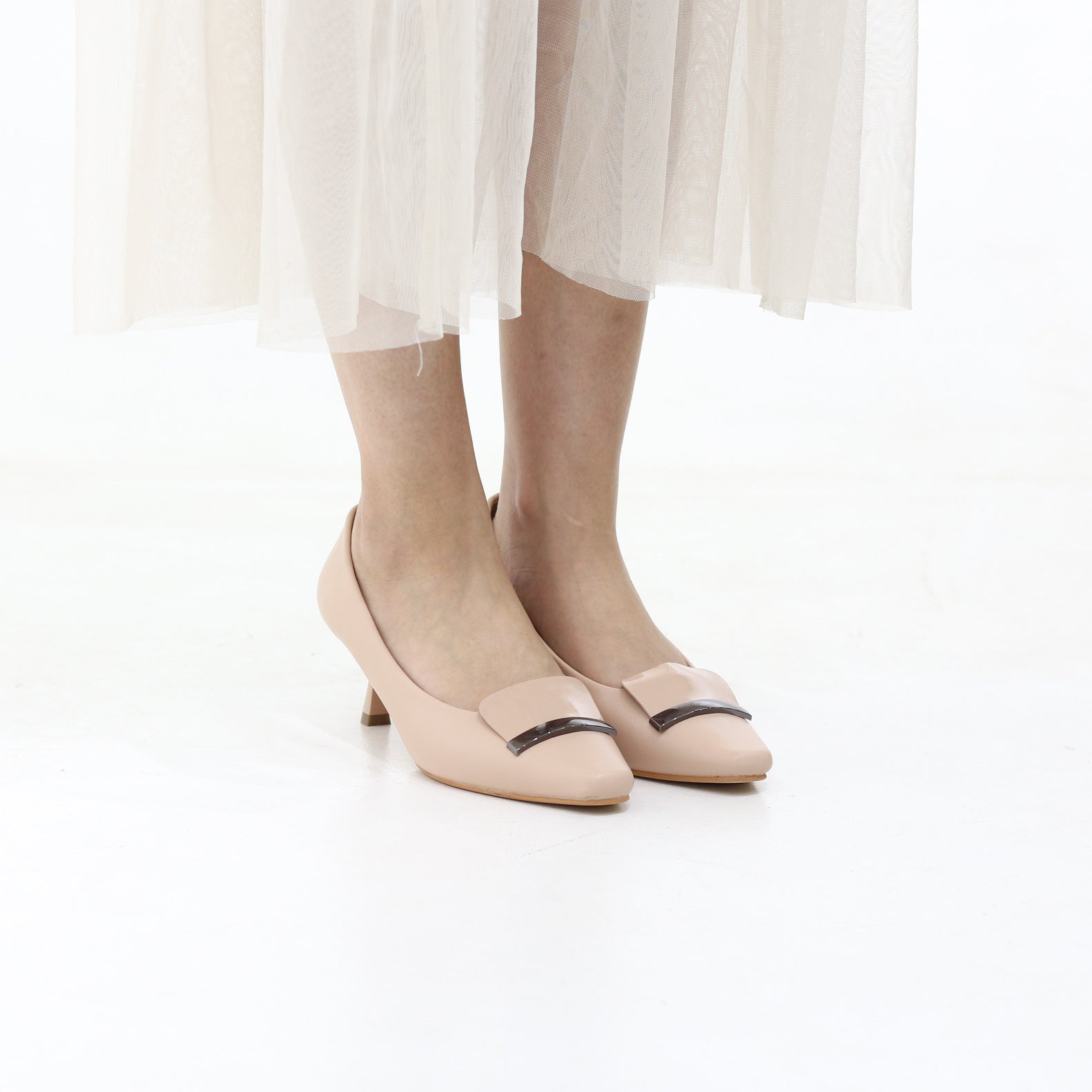 Cadenza stiletto 6cm heel with metallic trim