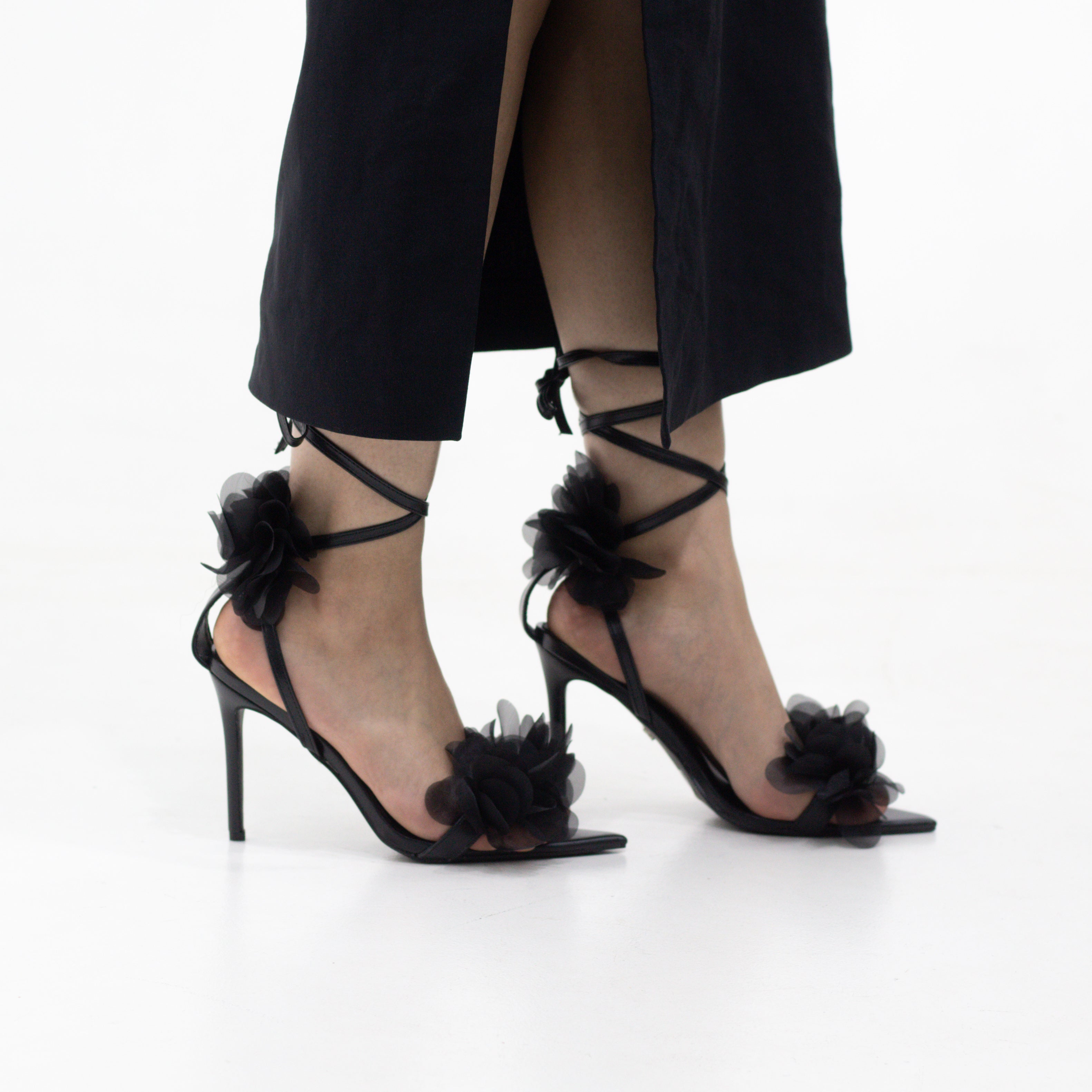 Petals pointed-toe stiletto sandal 10.5cm heels with oversized flowers