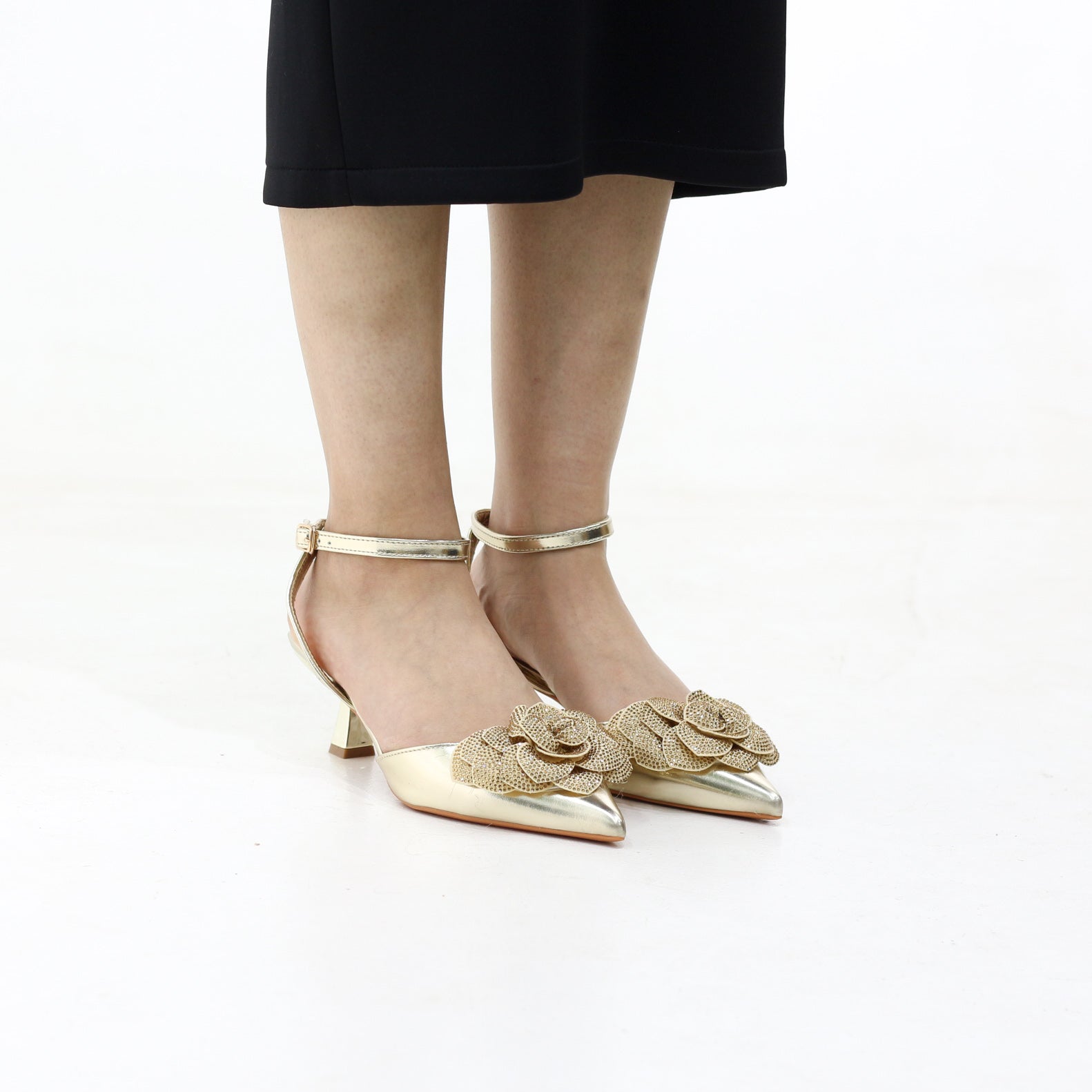 Rosette pointed-toe ankle strap 6cm heel with floral