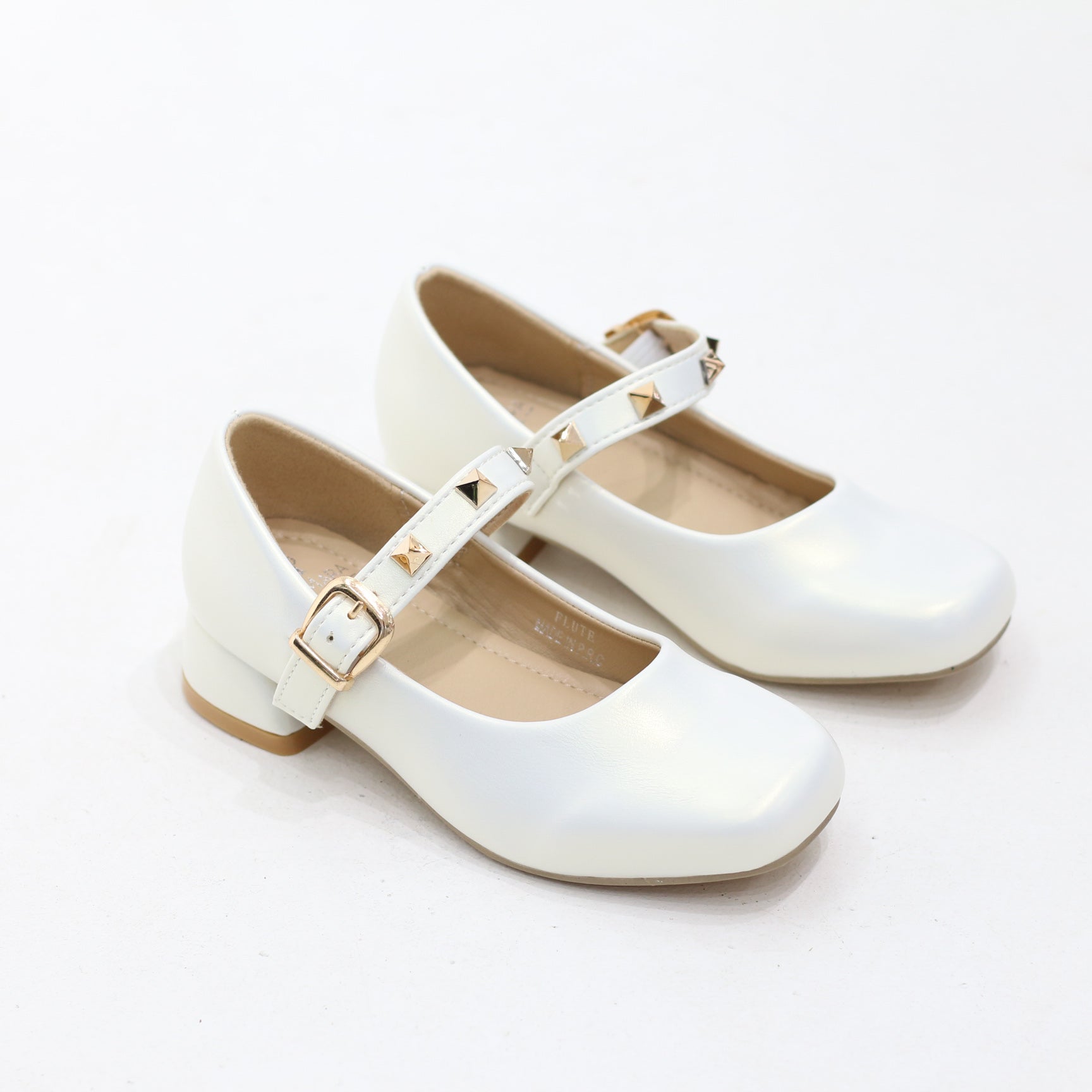 Flute glossy studded girls pumps with princess charm