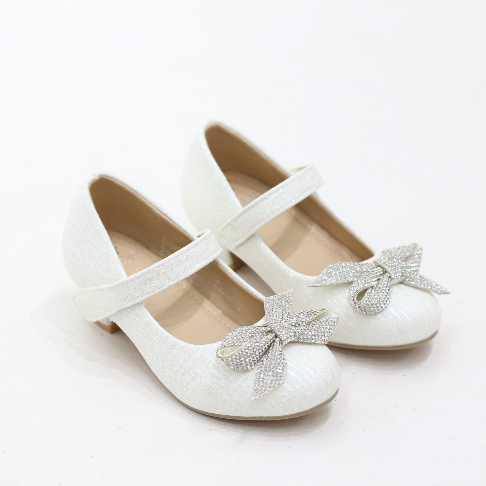 Aviya elegant infant girls bow-detail glossy kitten heel pumps