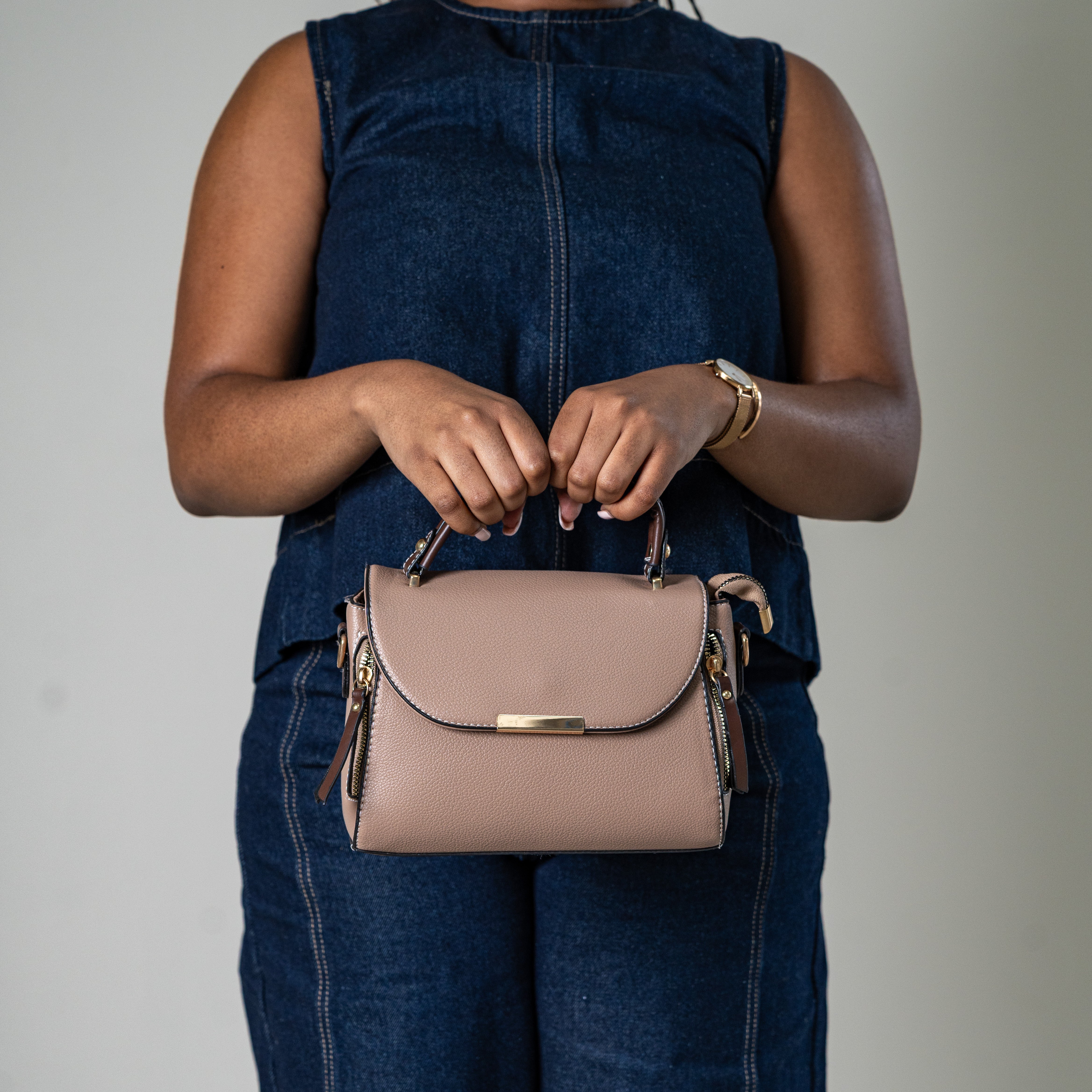 Tektite classic top handle handbag with sleek detail