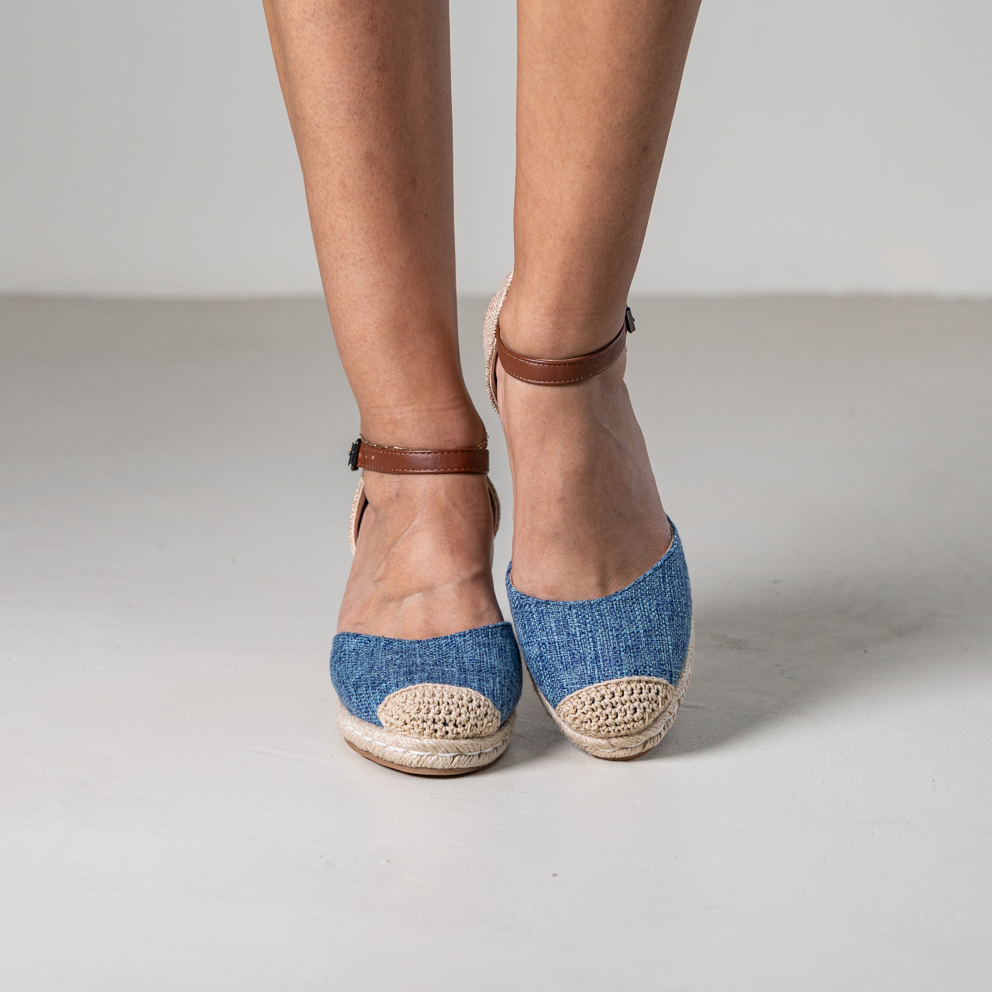 Hitomi espadrille woven closed toe 8cm wedge heel sandals blue