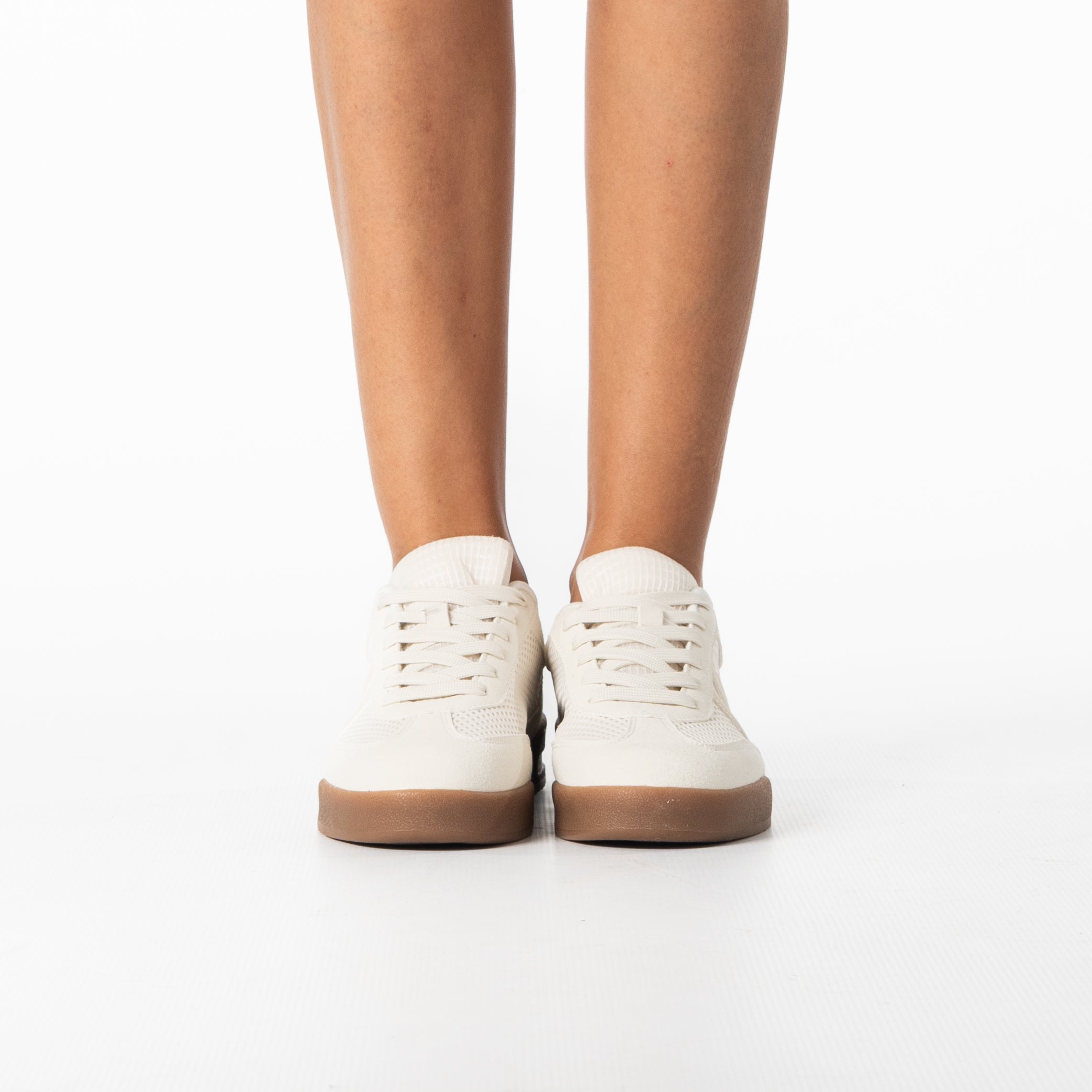 Liddy women's sporty mesh sneaker with bold stripe detail