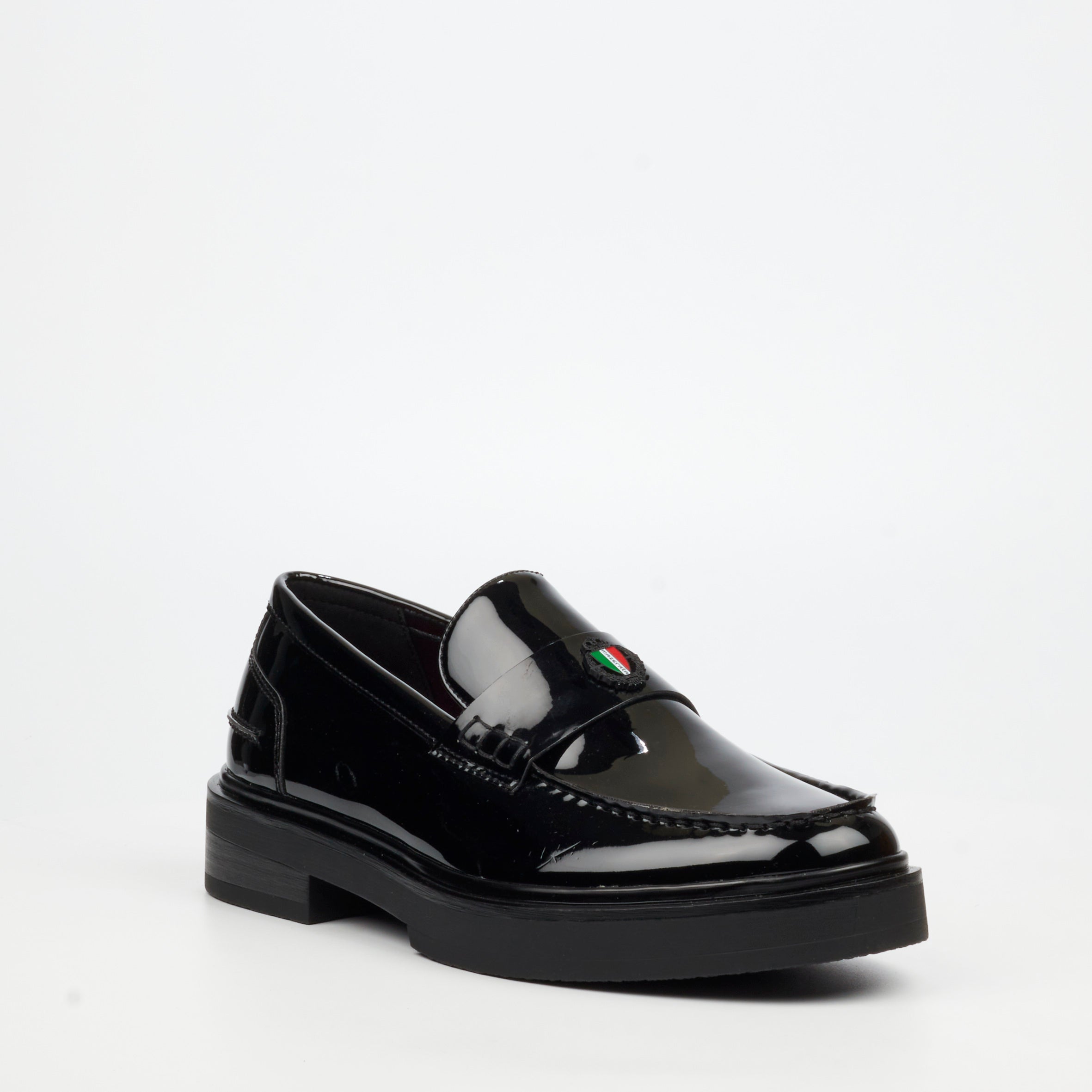 Mazerata Elia11 Glossy black patent loafers with sleek Italian detailing