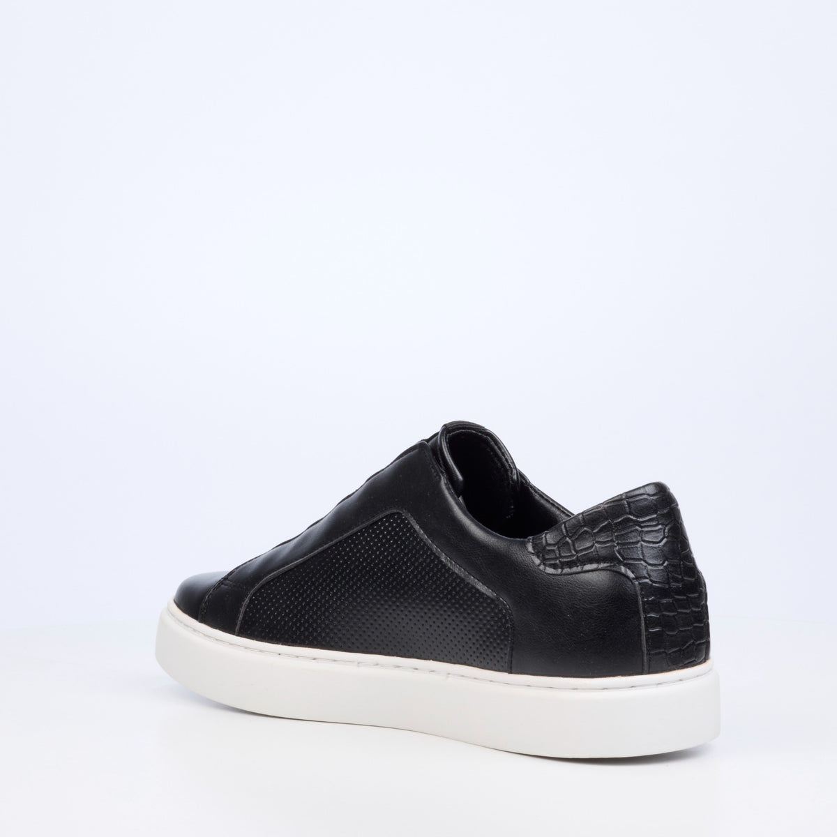 Mazerata Graig3 faux wax men's sneaker